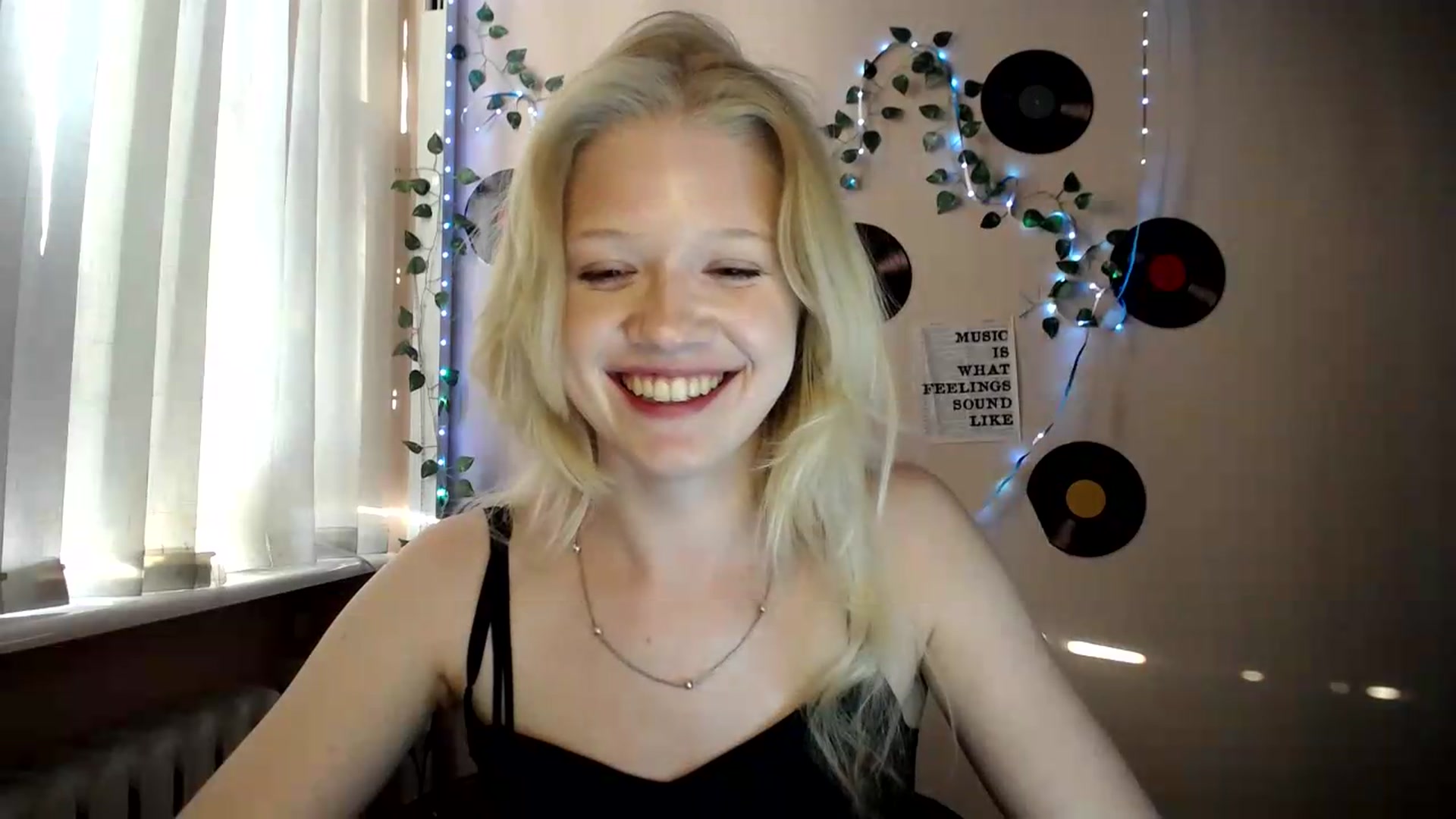 Gallery image thumbnail from Angel_baby's myfreecams stream on, 07/04/2026, 17:22 image 4 of 20