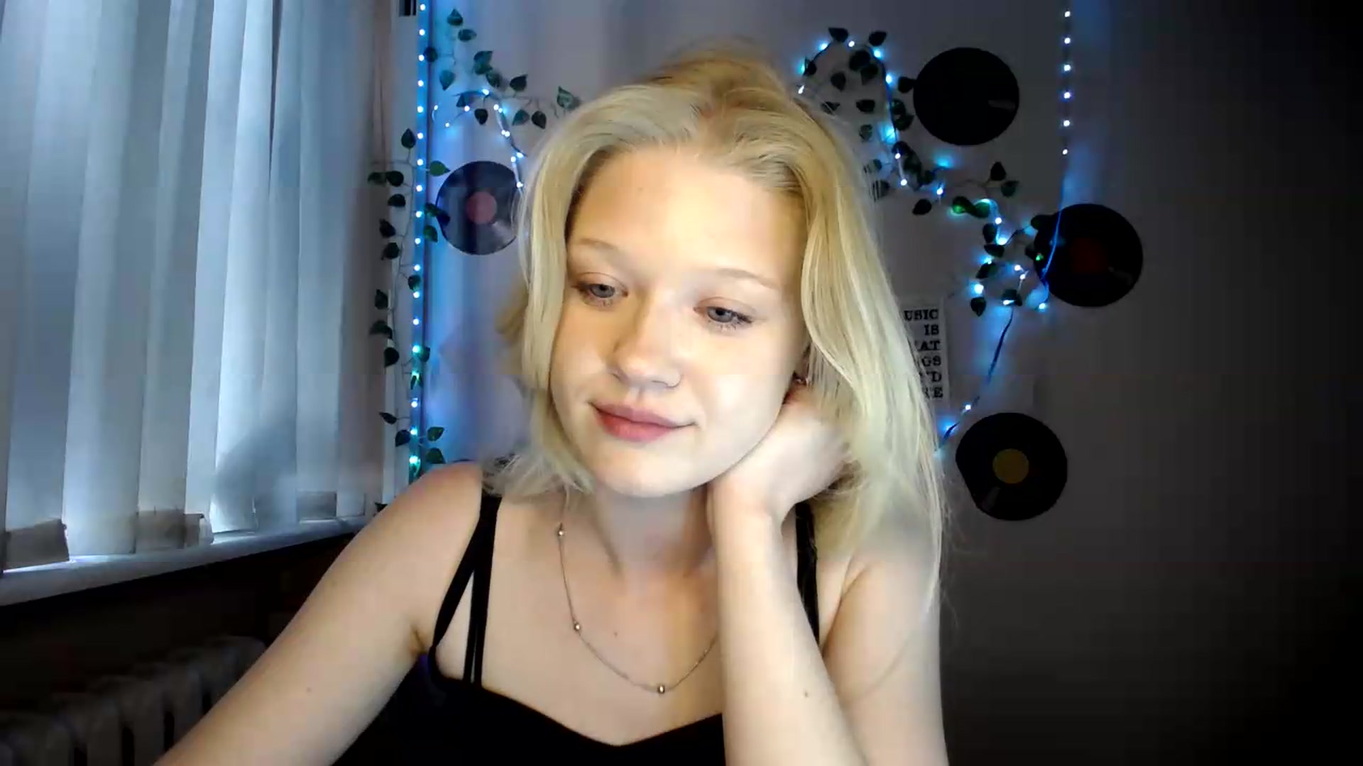 Gallery image thumbnail from Angel_baby's myfreecams stream on, 07/04/2026, 17:22 image 17 of 20