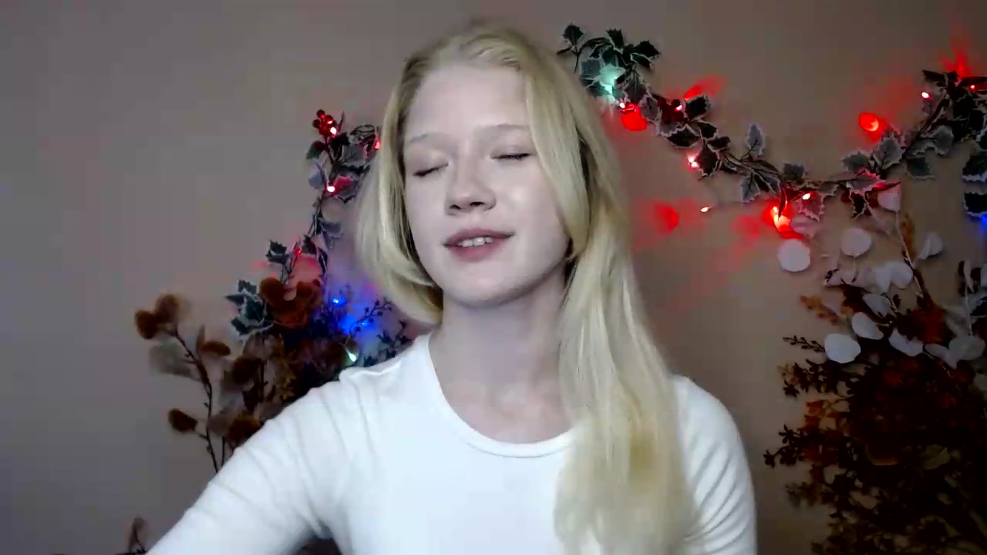 Gallery image thumbnail from Angel_baby's myfreecams stream on, 07/08/2026, 14:51 image 9 of 20