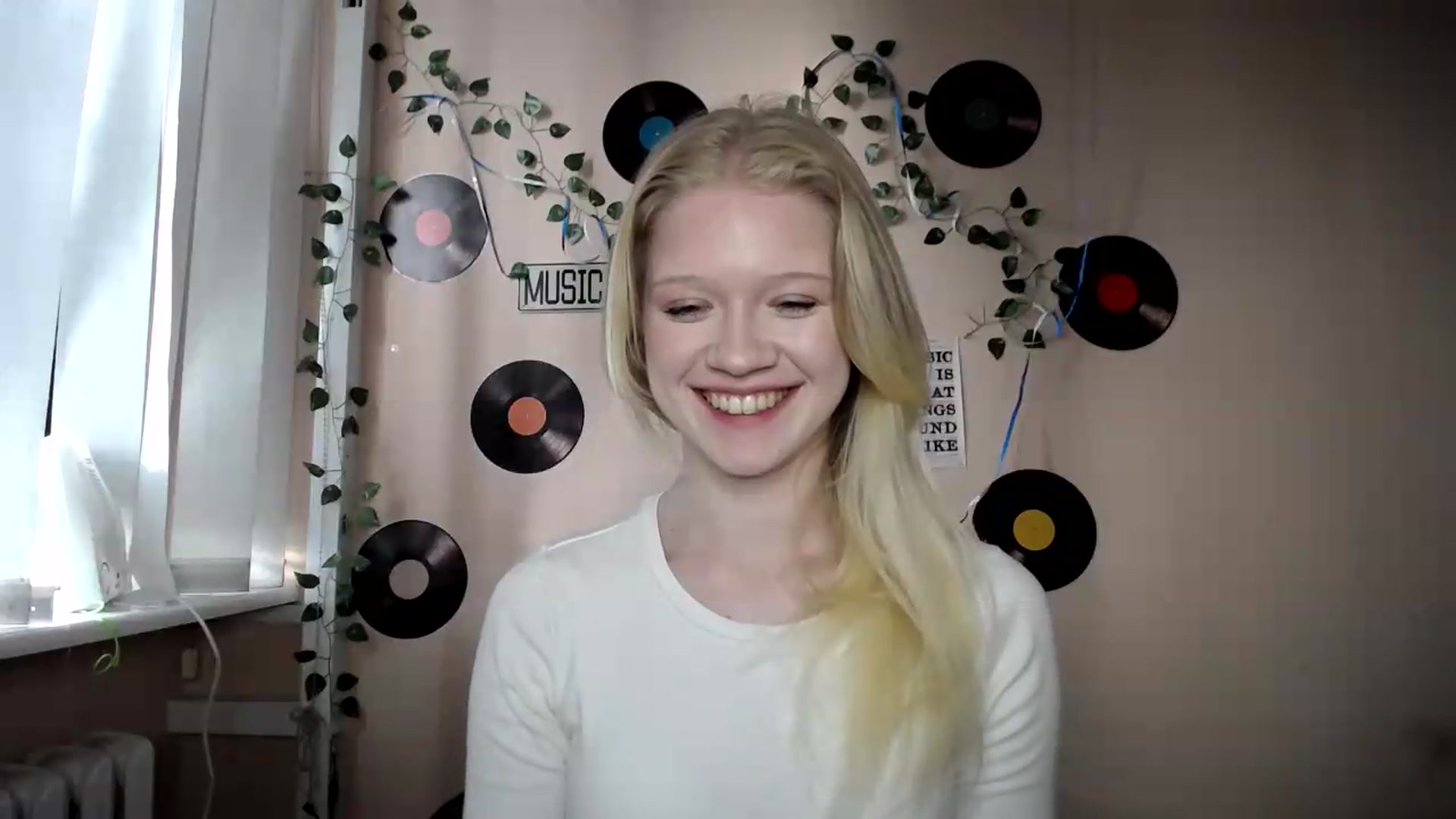 Gallery image thumbnail from Angel_baby's myfreecams stream on, 07/08/2026, 16:27 image 14 of 20