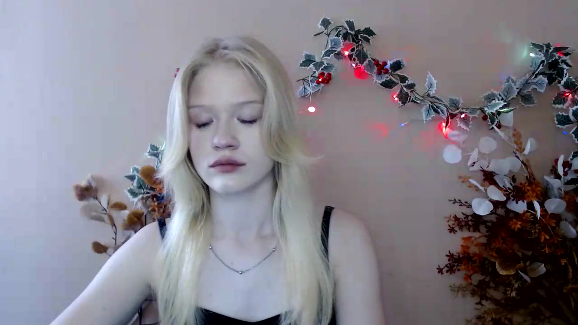 Gallery image thumbnail from Angel_baby's myfreecams stream on, 07/10/2026, 15:17 image 3 of 20