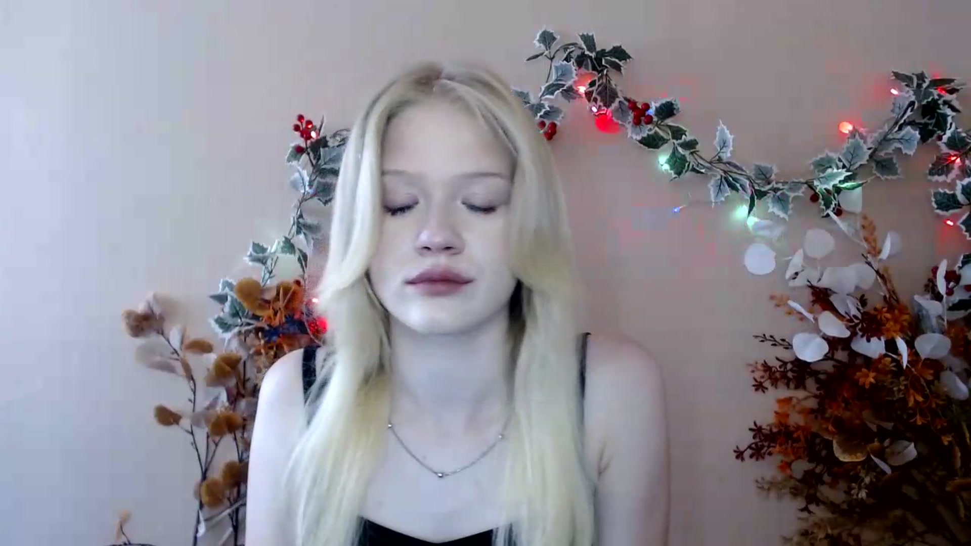 Gallery image thumbnail from Angel_baby's myfreecams stream on, 07/10/2026, 15:17 image 7 of 20