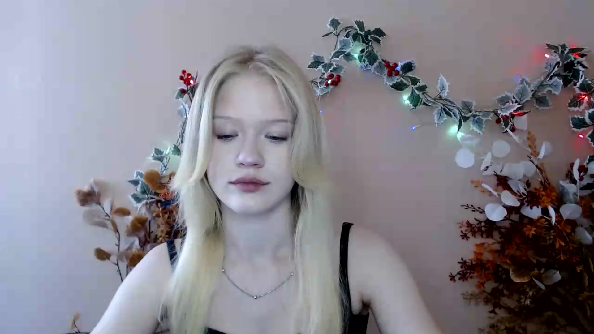 Gallery image thumbnail from Angel_baby's myfreecams stream on, 07/10/2026, 15:17 image 12 of 20