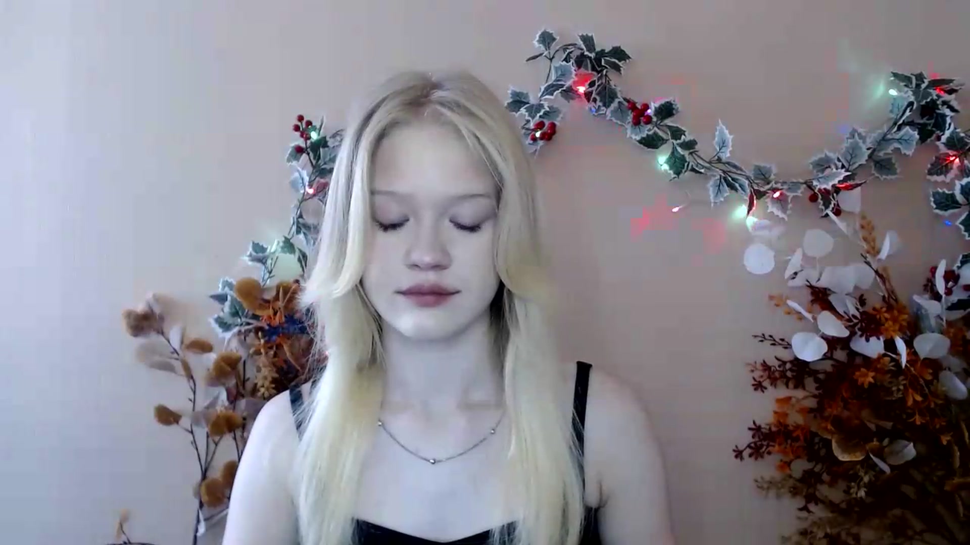 Gallery image thumbnail from Angel_baby's myfreecams stream on, 07/10/2026, 15:17 image 10 of 20