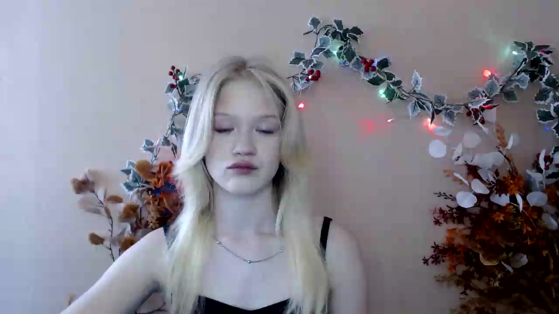 Gallery image thumbnail from Angel_baby's myfreecams stream on, 07/10/2026, 15:17 image 1 of 20