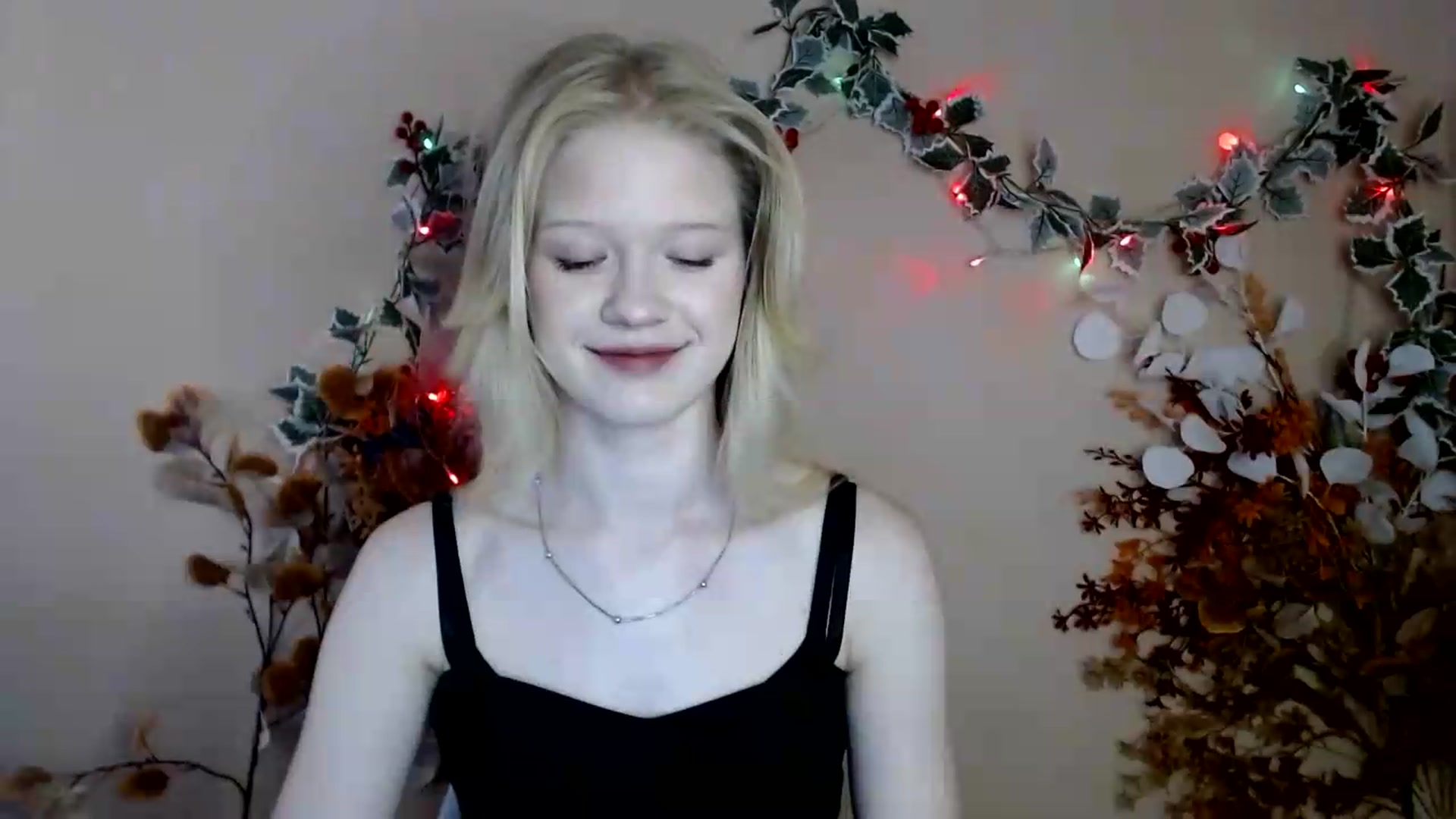 Gallery image thumbnail from Angel_baby's myfreecams stream on, 07/10/2026, 17:34 image 16 of 20