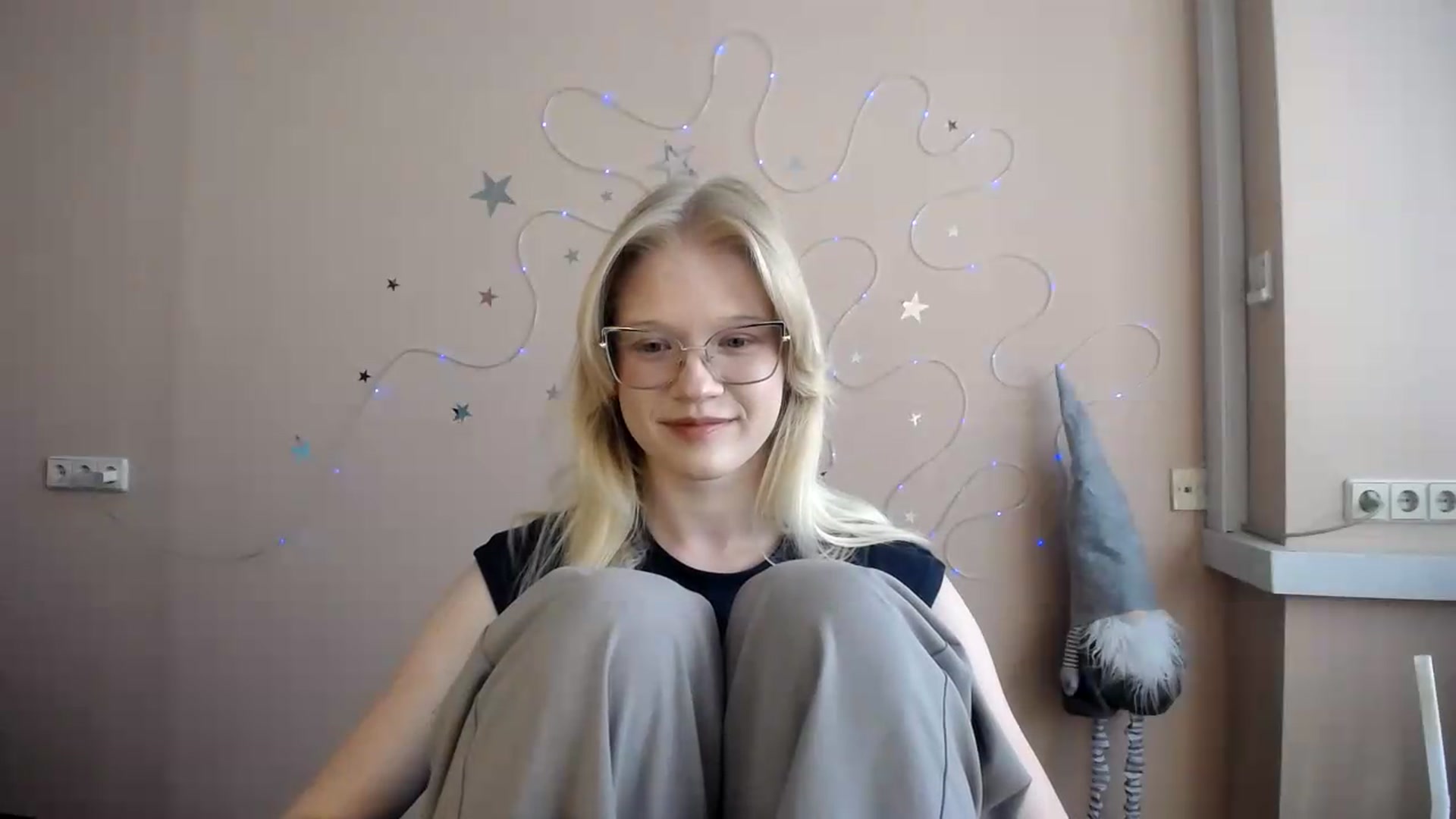 Gallery image thumbnail from Angel_baby's myfreecams stream on, 07/18/2026, 14:07 image 12 of 20