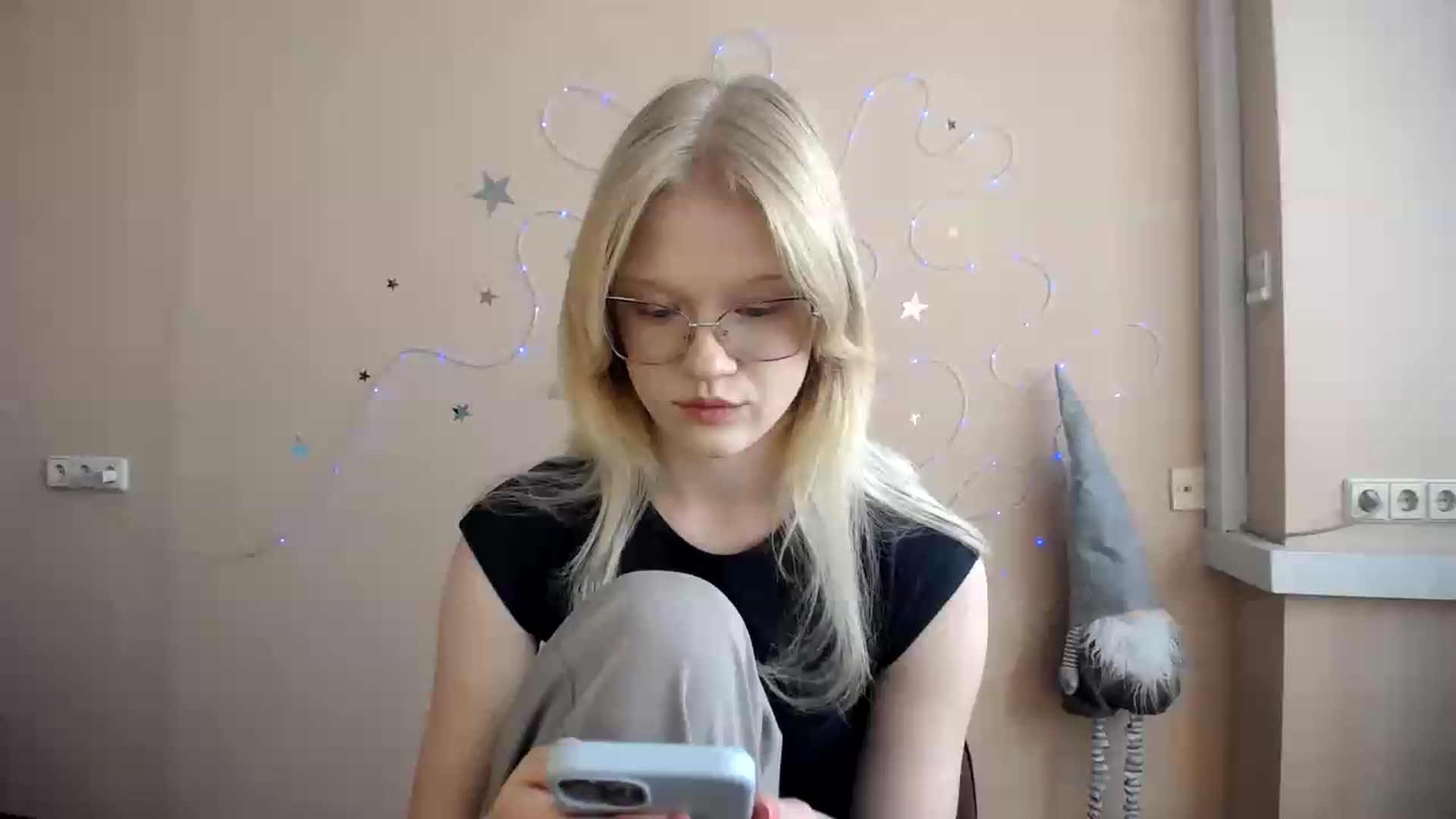 Gallery image thumbnail from Angel_baby's myfreecams stream on, 07/18/2026, 14:31 image 19 of 20