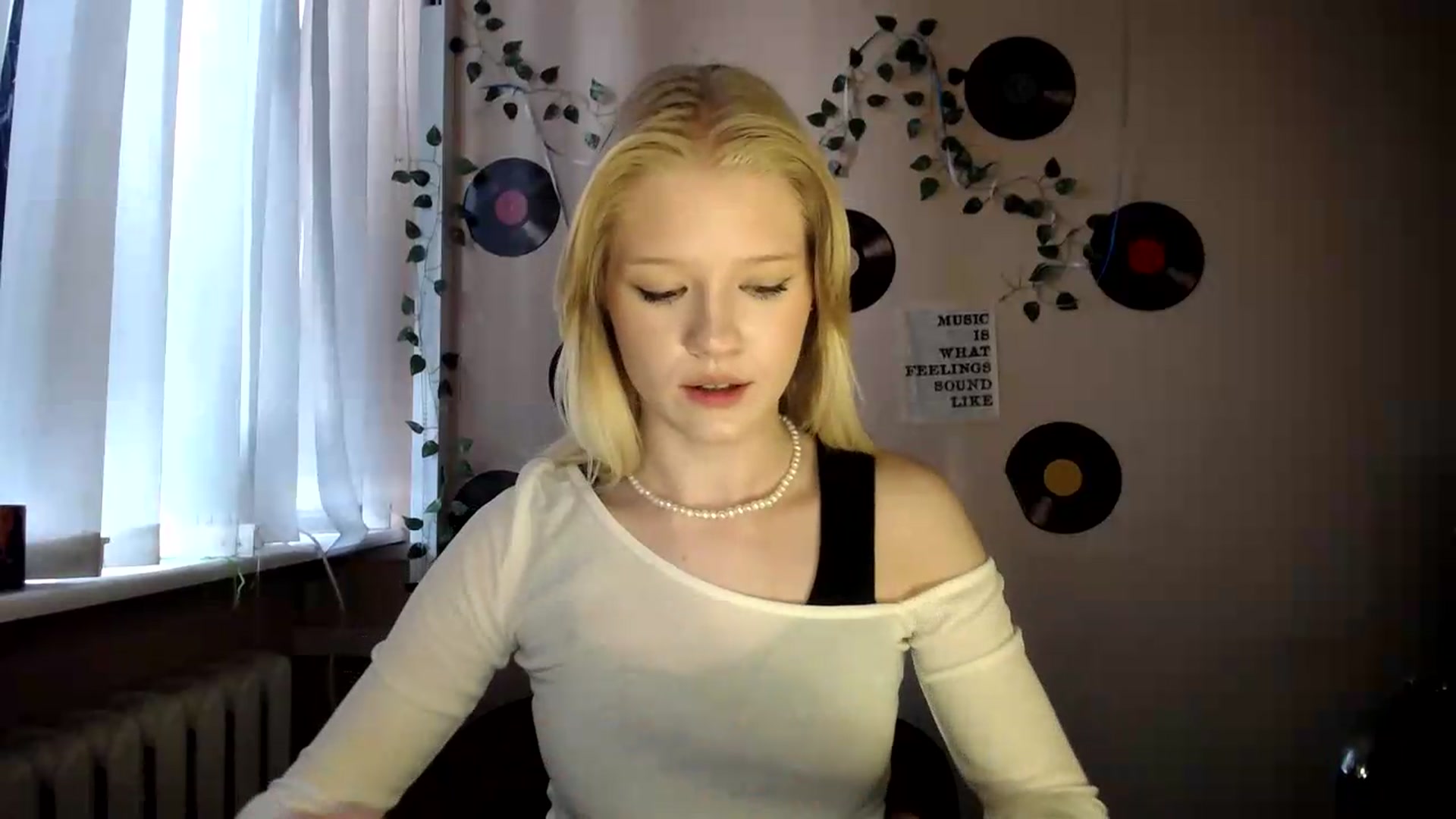 Gallery image thumbnail from Angel_baby's myfreecams stream on, 07/19/2026, 16:02 image 15 of 20