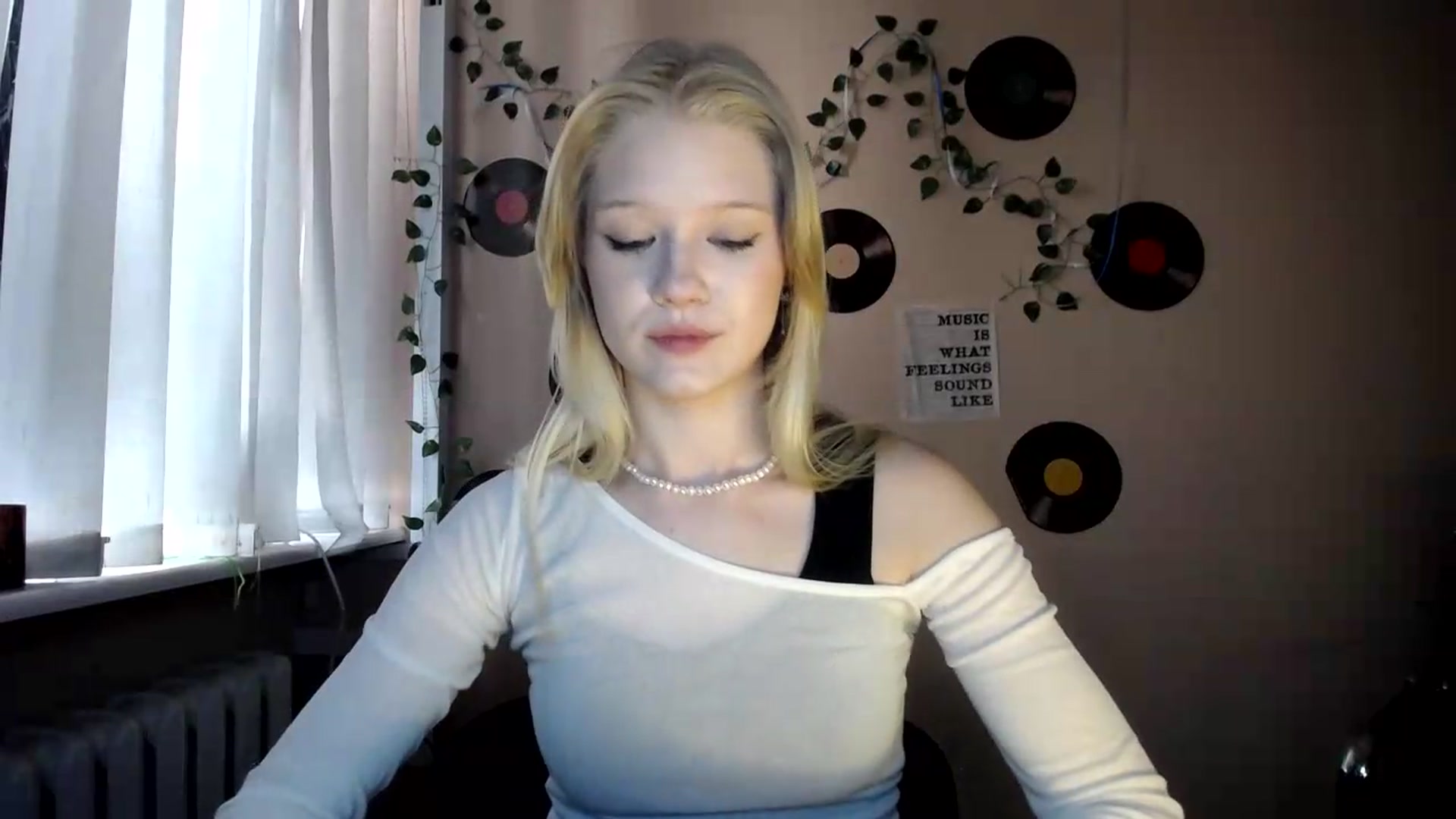 Gallery image thumbnail from Angel_baby's myfreecams stream on, 07/19/2026, 16:02 image 16 of 20
