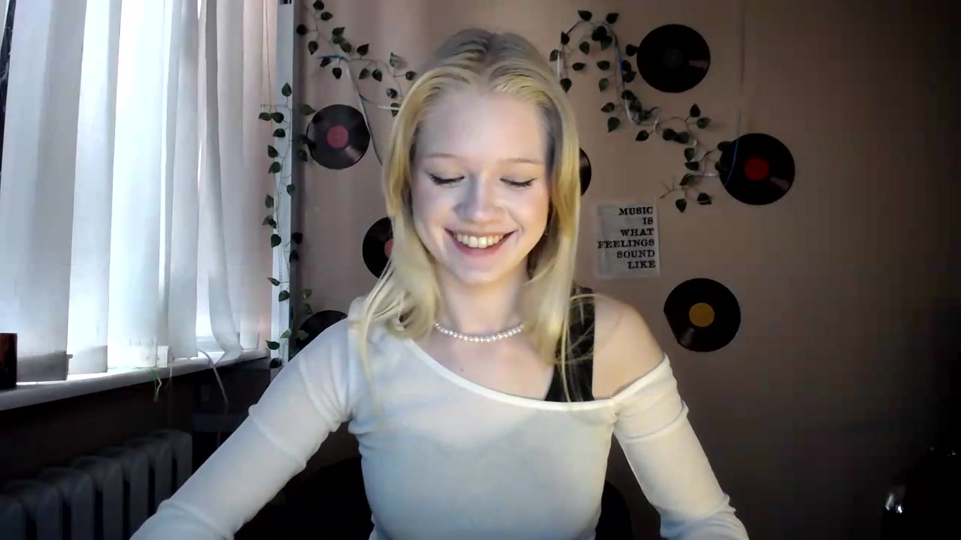Gallery image thumbnail from Angel_baby's myfreecams stream on, 07/19/2026, 16:02 image 18 of 20