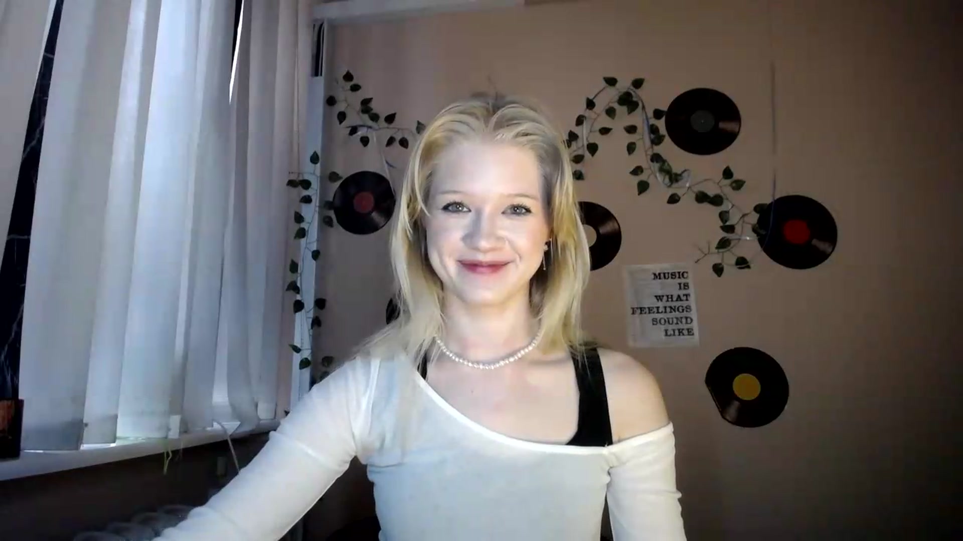Gallery image thumbnail from Angel_baby's myfreecams stream on, 07/19/2026, 17:33 image 6 of 20