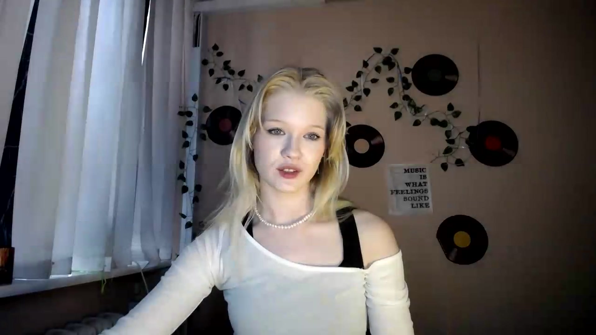 Gallery image thumbnail from Angel_baby's myfreecams stream on, 07/19/2026, 17:33 image 7 of 20