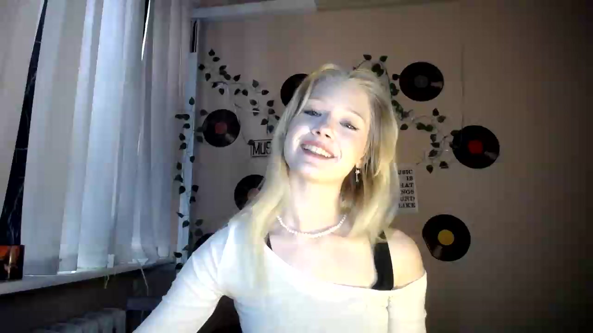 Gallery image thumbnail from Angel_baby's myfreecams stream on, 07/19/2026, 17:33 image 9 of 20
