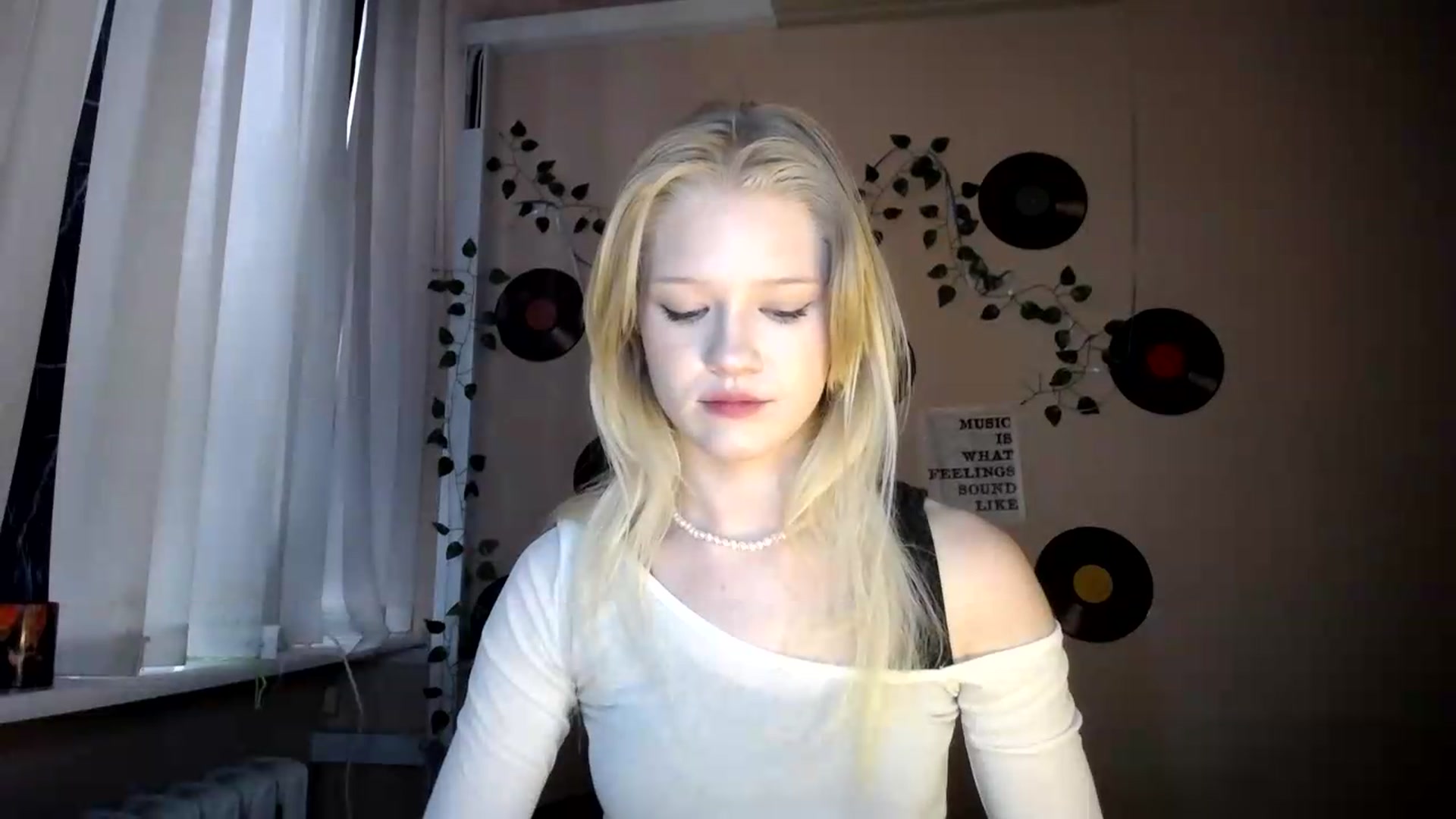 Gallery image thumbnail from Angel_baby's myfreecams stream on, 07/19/2026, 17:33 image 19 of 20