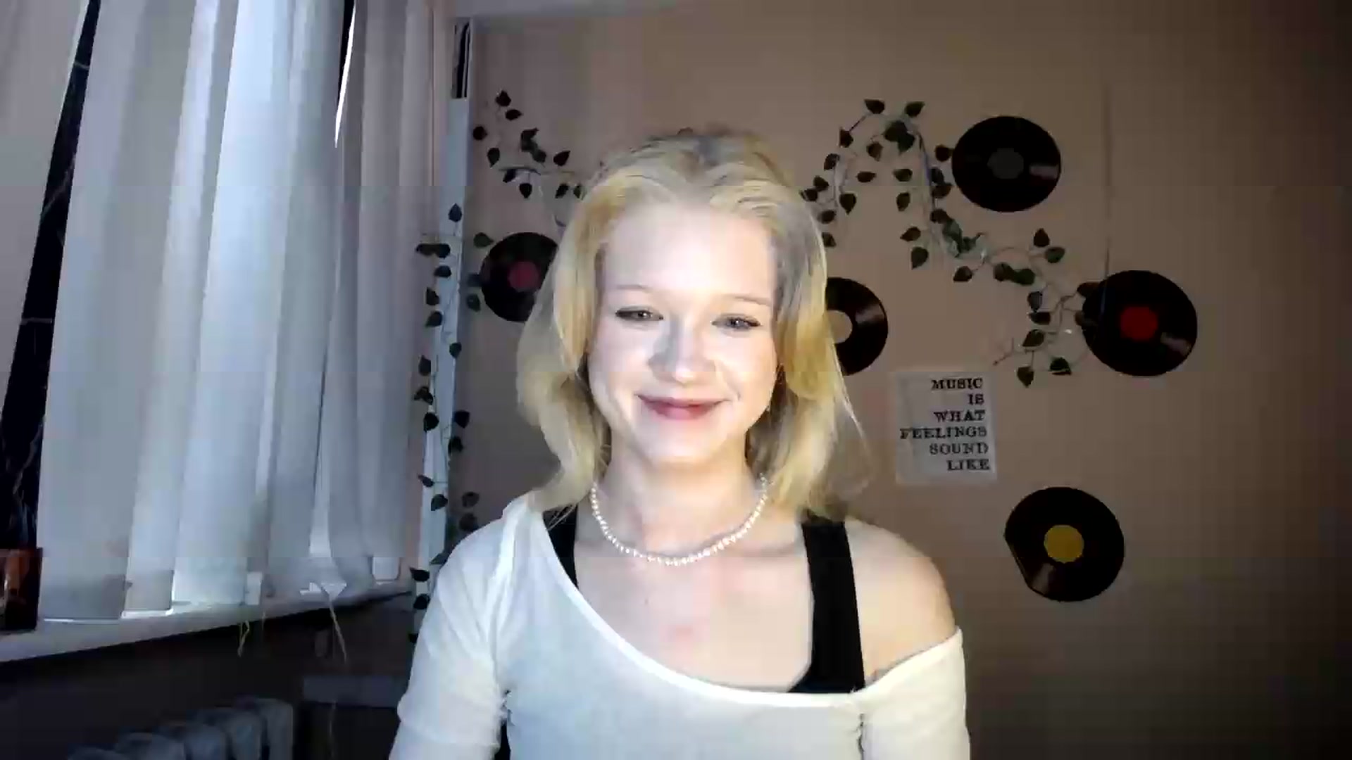Gallery image thumbnail from Angel_baby's myfreecams stream on, 07/19/2026, 17:33 image 2 of 20