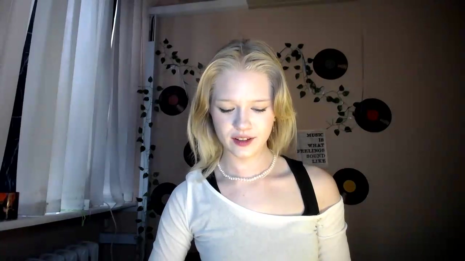 Gallery image thumbnail from Angel_baby's myfreecams stream on, 07/19/2026, 17:33 image 13 of 20