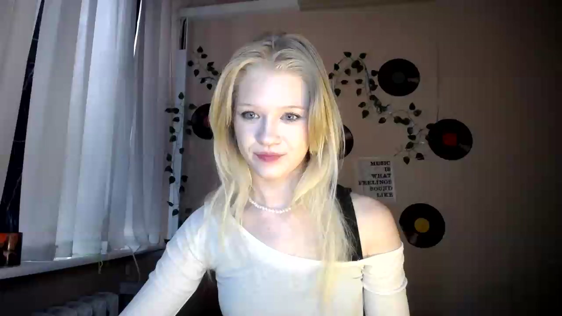 Gallery image thumbnail from Angel_baby's myfreecams stream on, 07/19/2026, 17:33 image 18 of 20