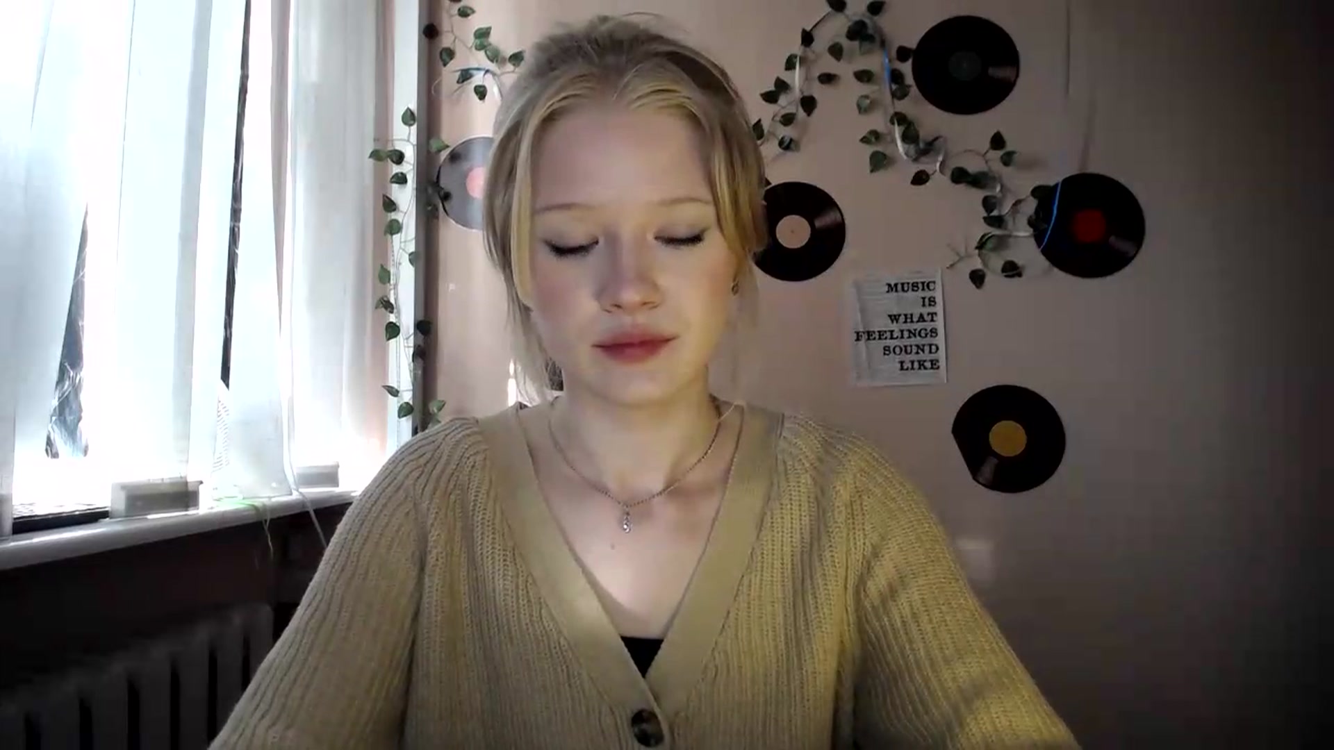 Gallery image thumbnail from Angel_baby's myfreecams stream on, 07/23/2026, 16:08 image 12 of 20