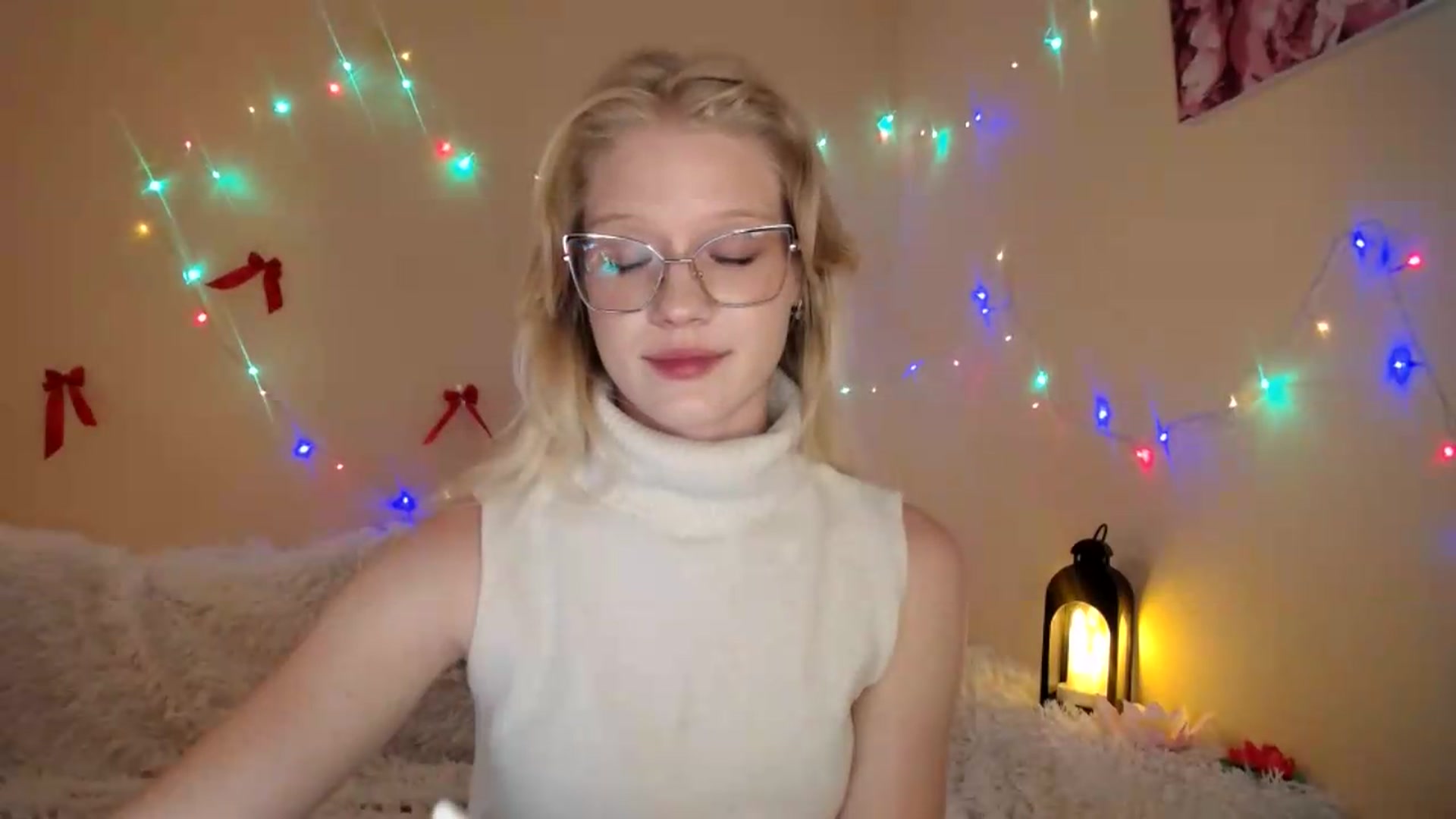 Gallery image thumbnail from Angel_baby's myfreecams stream on, 07/28/2026, 19:41 image 15 of 20