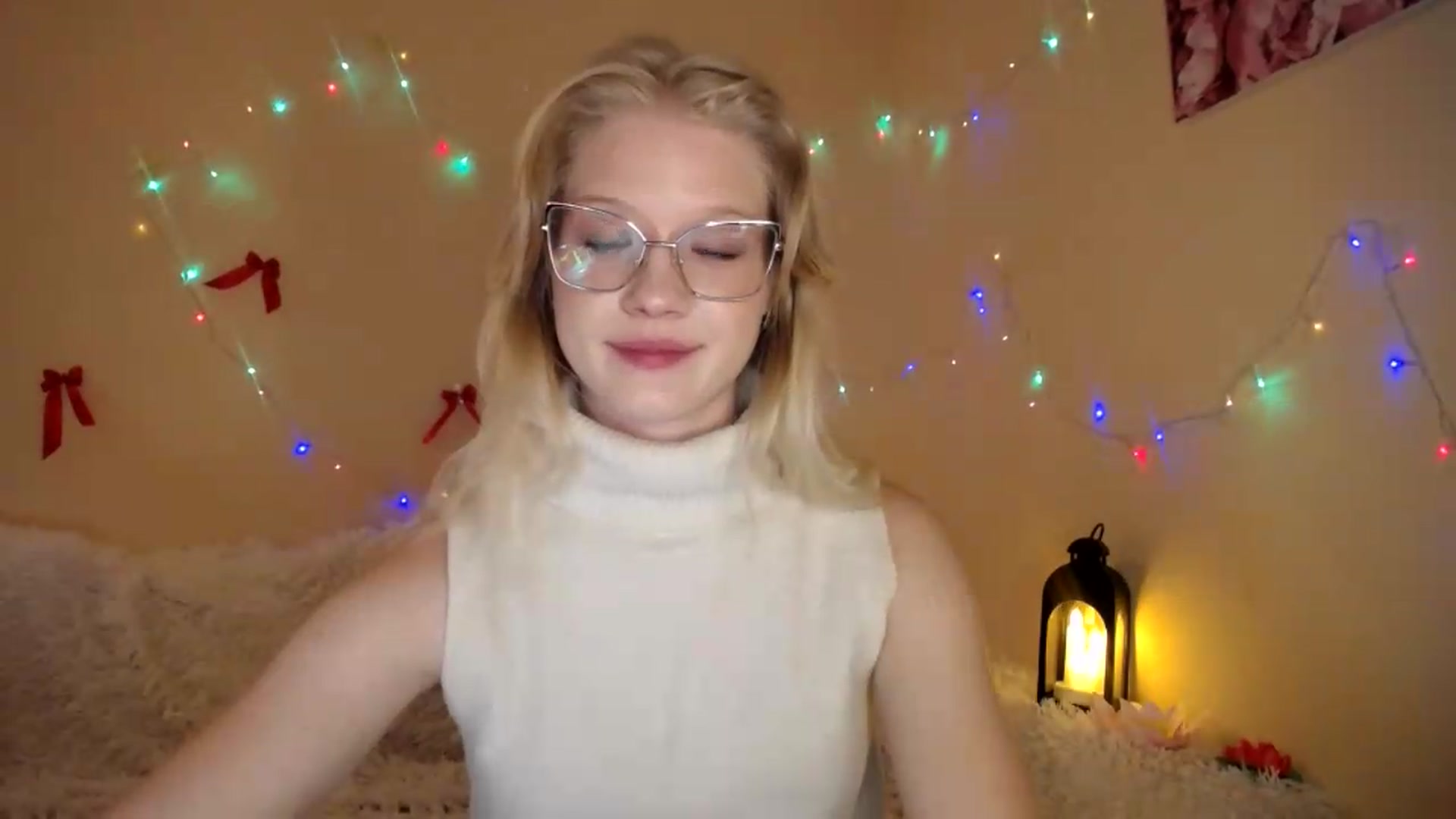 Gallery image thumbnail from Angel_baby's myfreecams stream on, 07/28/2026, 19:41 image 10 of 20
