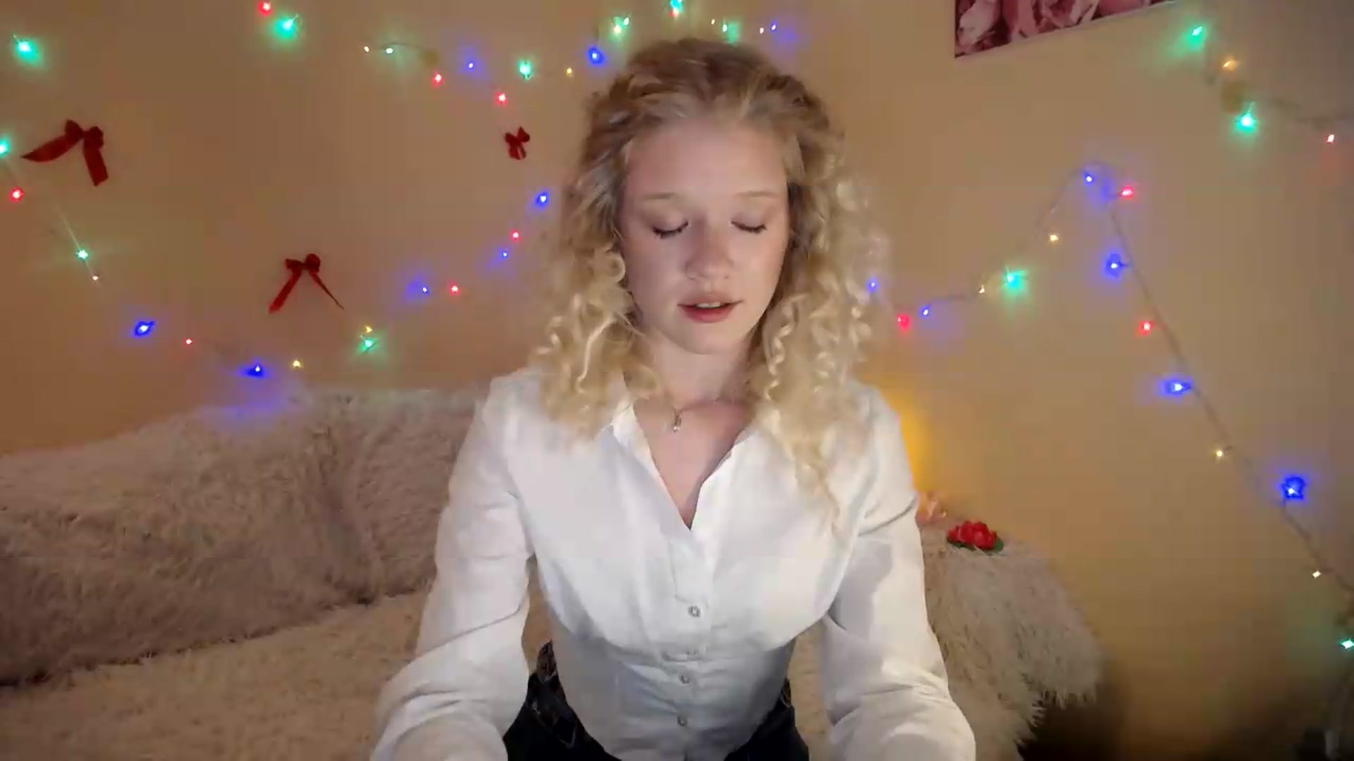 Gallery image thumbnail from Angel_baby's myfreecams stream on, 07/30/2026, 19:10 image 3 of 20
