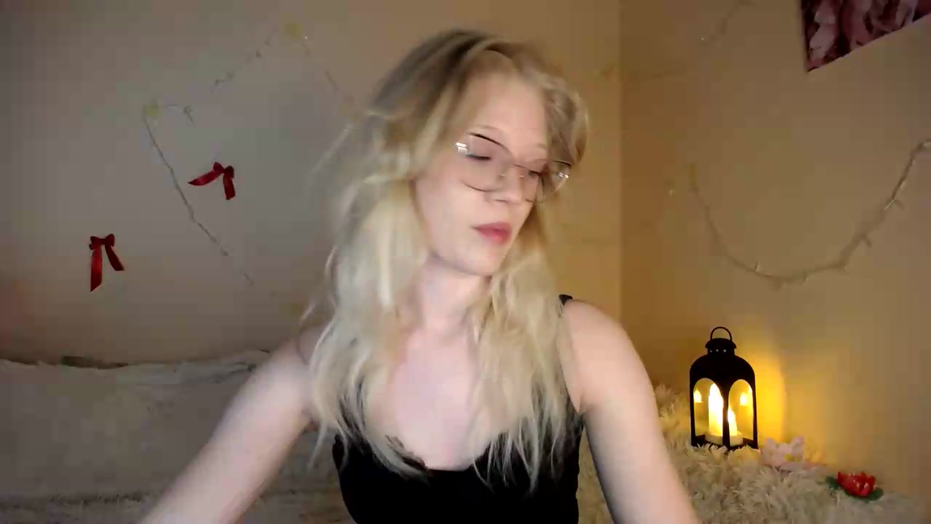 Gallery image thumbnail from Angel_baby's myfreecams stream on, 07/31/2026, 20:17 image 2 of 20