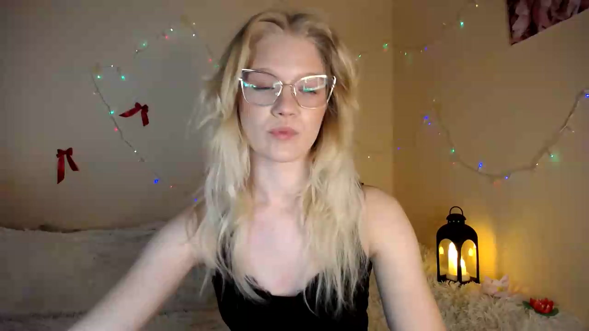 Gallery image thumbnail from Angel_baby's myfreecams stream on, 07/31/2026, 20:17 image 9 of 20