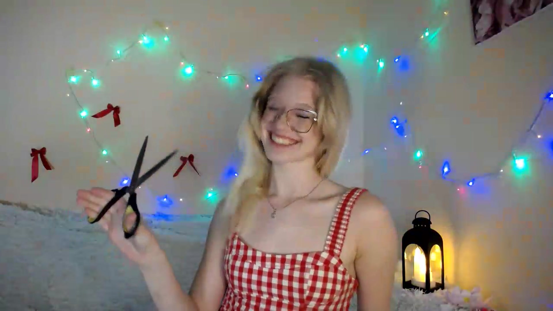 Gallery image thumbnail from Angel_baby's myfreecams stream on, 08/05/2026, 18:11 image 7 of 20