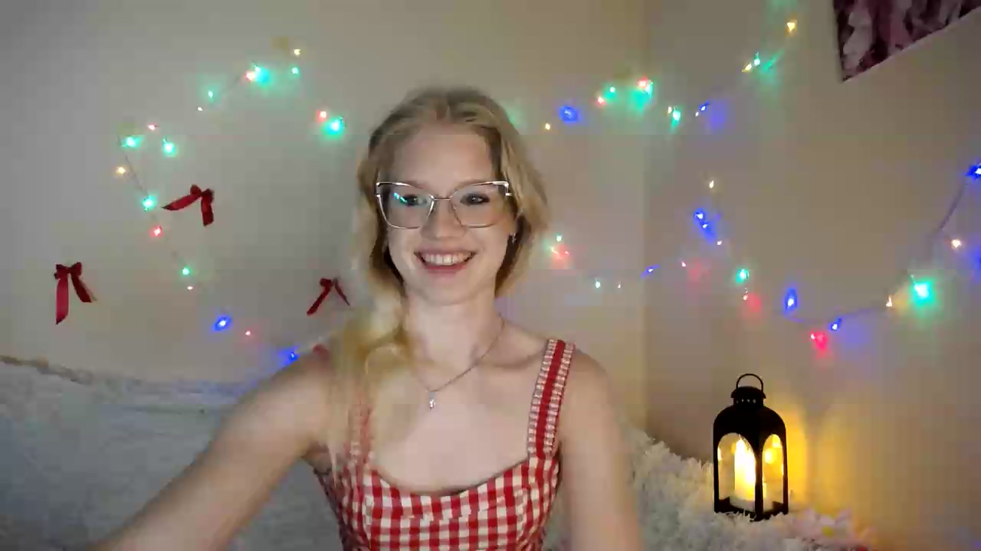 Gallery image thumbnail from Angel_baby's myfreecams stream on, 08/05/2026, 18:11 image 11 of 20
