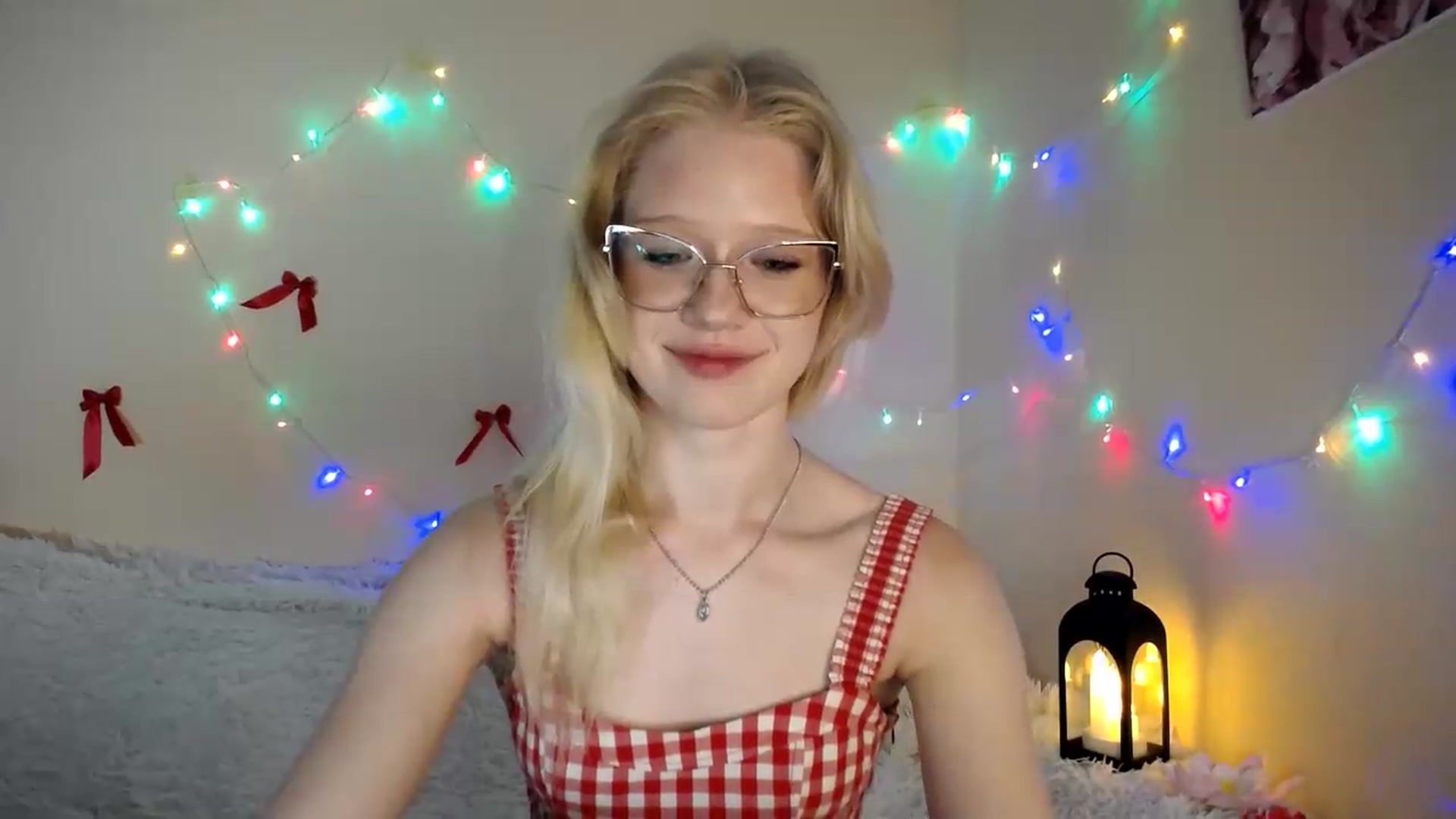 Gallery image thumbnail from Angel_baby's myfreecams stream on, 08/05/2026, 18:11 image 5 of 20