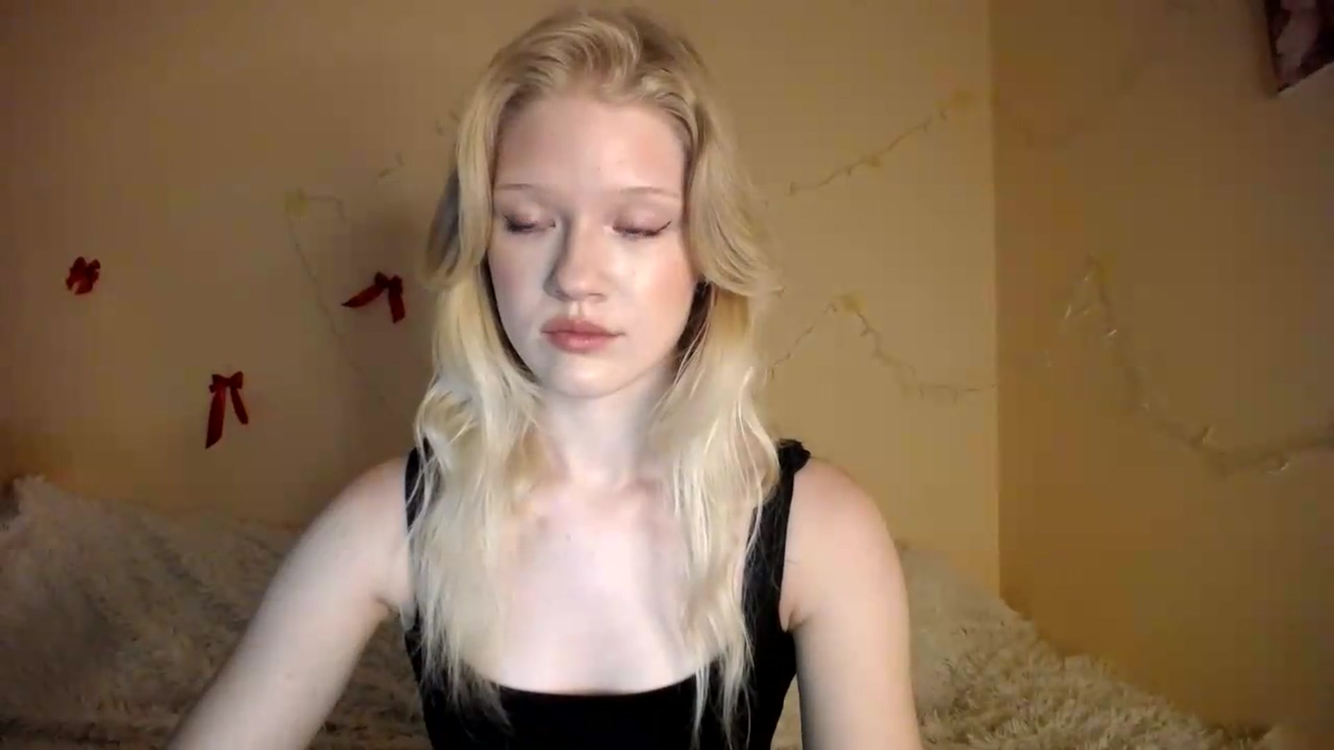 Gallery image thumbnail from Angel_baby's myfreecams stream on, 08/07/2026, 16:16 image 4 of 20