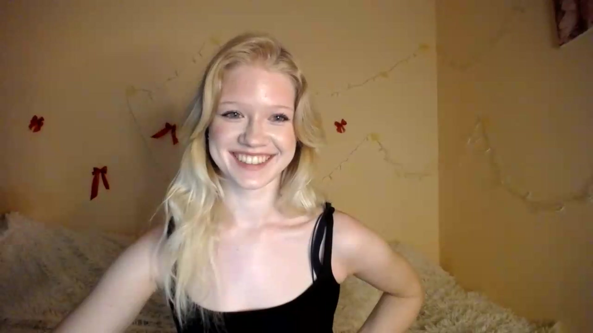 Gallery image thumbnail from Angel_baby's myfreecams stream on, 08/07/2026, 16:31 image 15 of 20