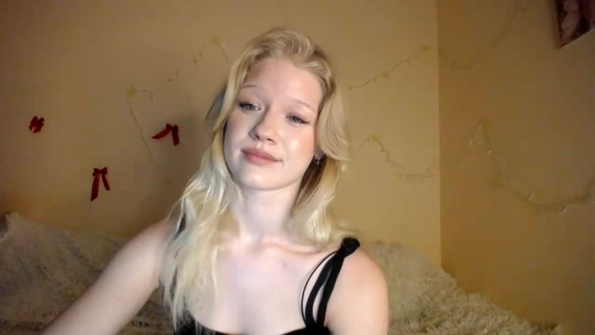 Gallery image thumbnail from Angel_baby's myfreecams stream on, 08/07/2026, 16:31 image 16 of 20