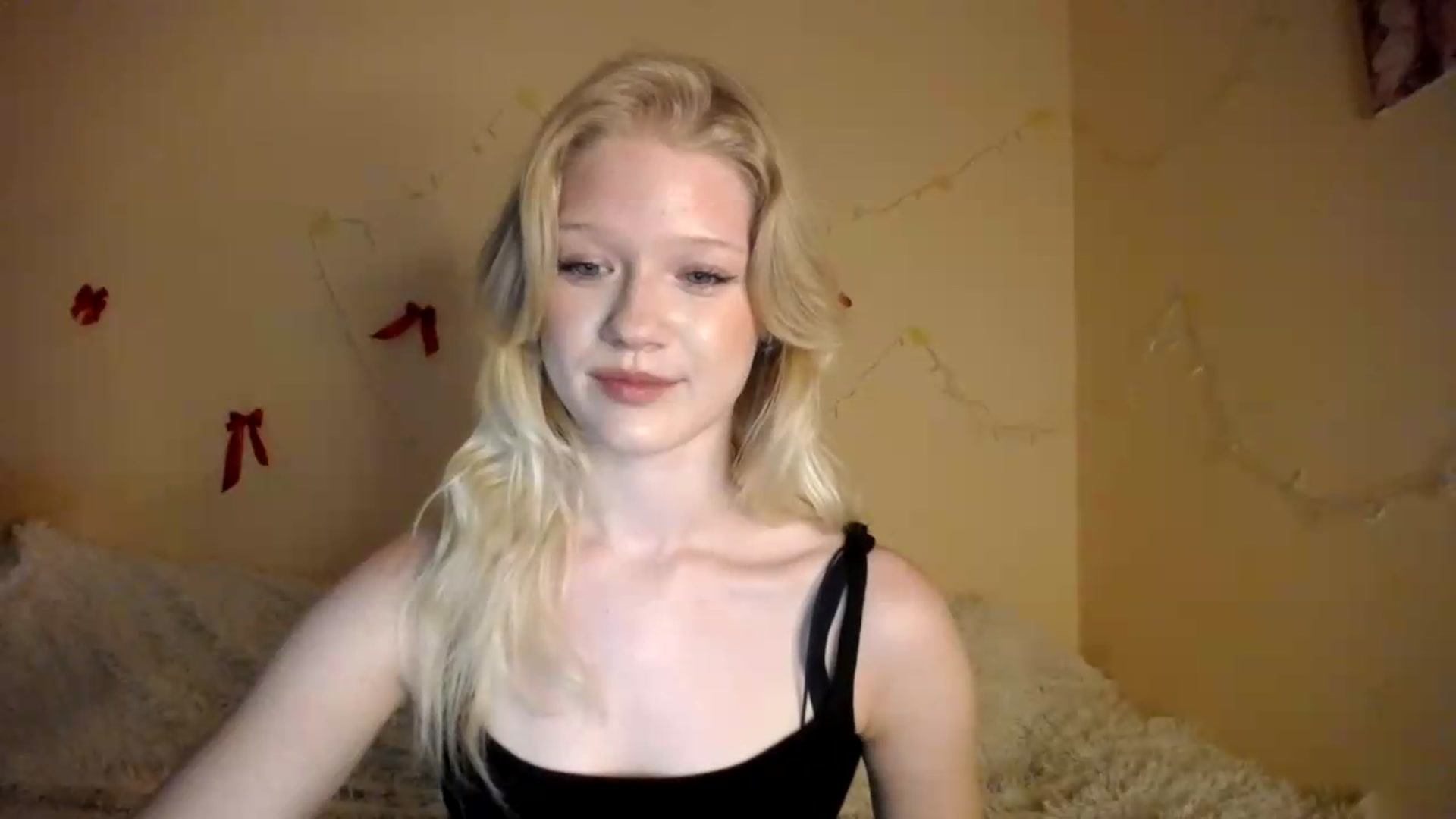 Gallery image thumbnail from Angel_baby's myfreecams stream on, 08/07/2026, 16:31 image 12 of 20