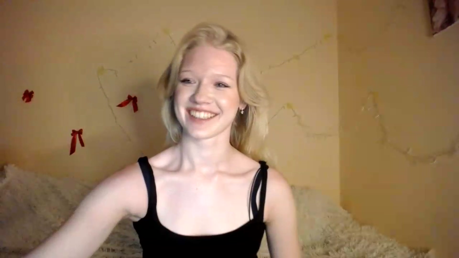 Gallery image thumbnail from Angel_baby's myfreecams stream on, 08/07/2026, 16:31 image 8 of 20