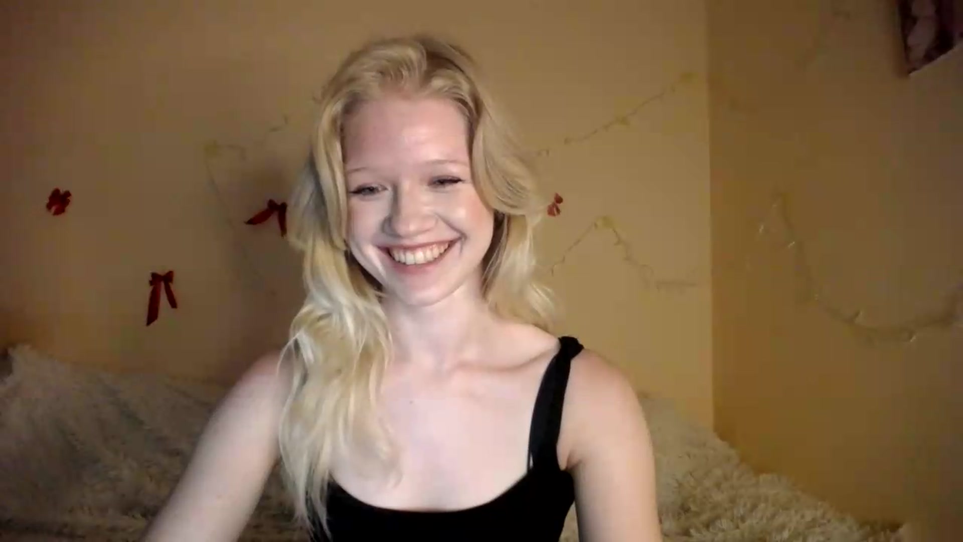 Gallery image thumbnail from Angel_baby's myfreecams stream on, 08/07/2026, 16:31 image 9 of 20