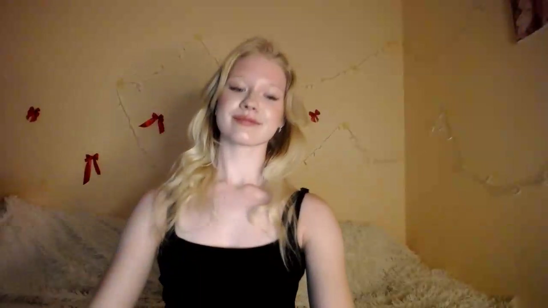 Gallery image thumbnail from Angel_baby's myfreecams stream on, 08/07/2026, 16:56 image 6 of 20
