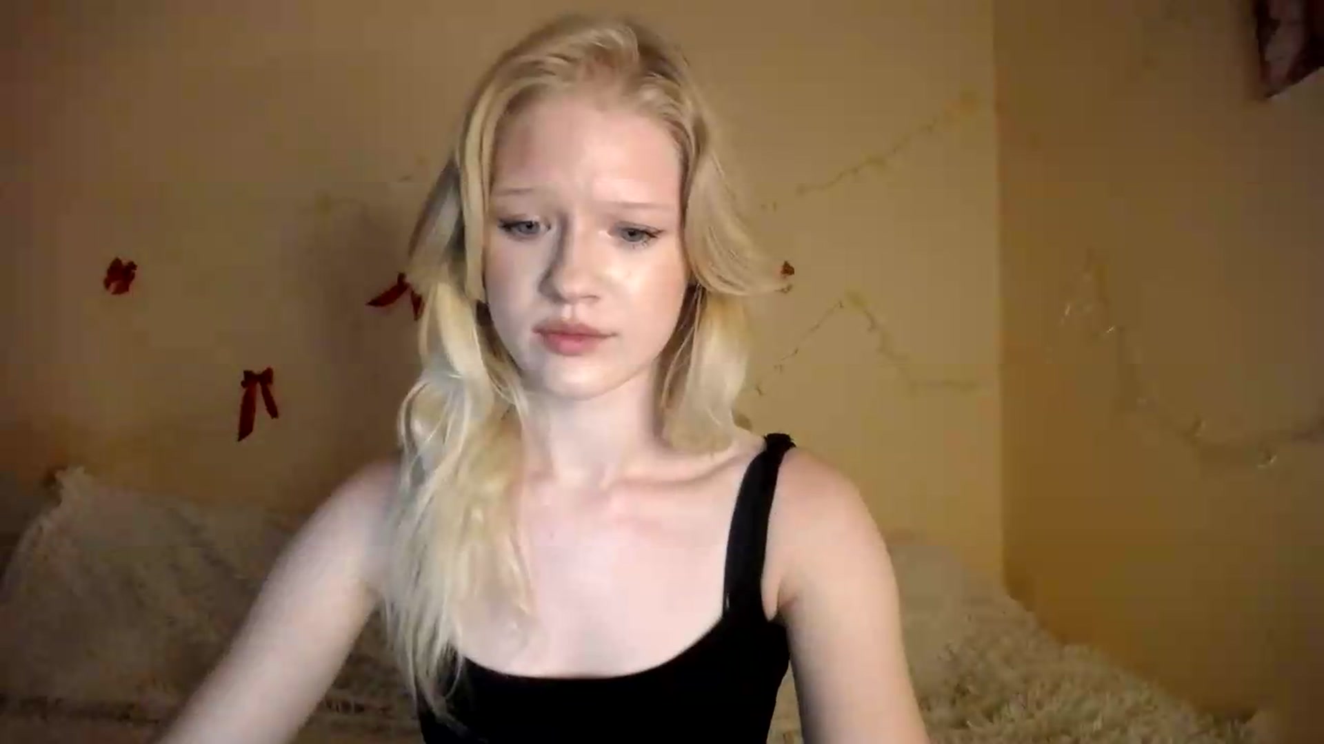 Gallery image thumbnail from Angel_baby's myfreecams stream on, 08/07/2026, 16:56 image 13 of 20