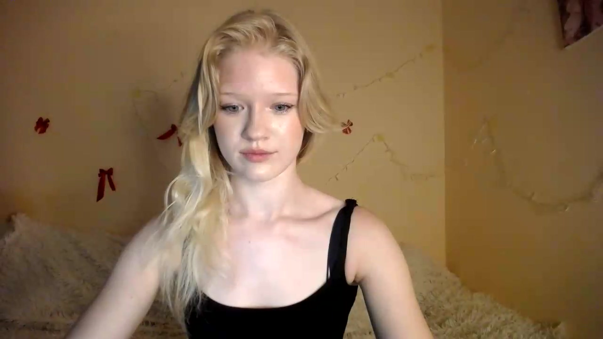Gallery image thumbnail from Angel_baby's myfreecams stream on, 08/07/2026, 16:56 image 15 of 20