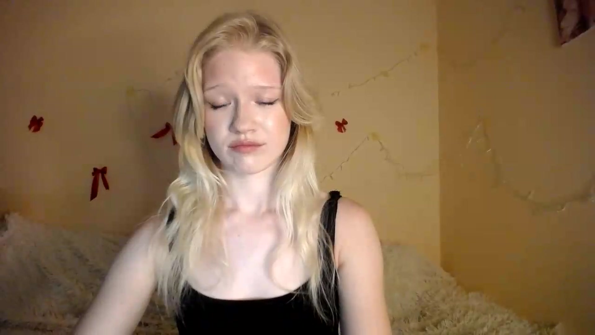 Gallery image thumbnail from Angel_baby's myfreecams stream on, 08/07/2026, 16:56 image 9 of 20