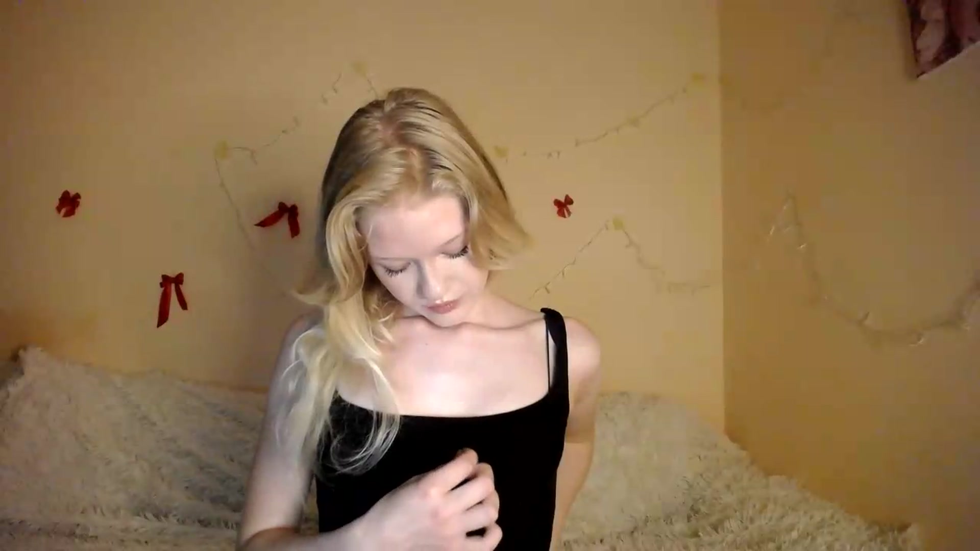 Gallery image thumbnail from Angel_baby's myfreecams stream on, 08/07/2026, 16:56 image 17 of 20