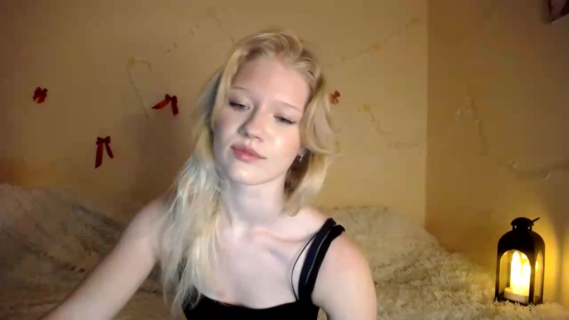 Gallery image thumbnail from Angel_baby's myfreecams stream on, 08/07/2026, 17:46 image 5 of 20