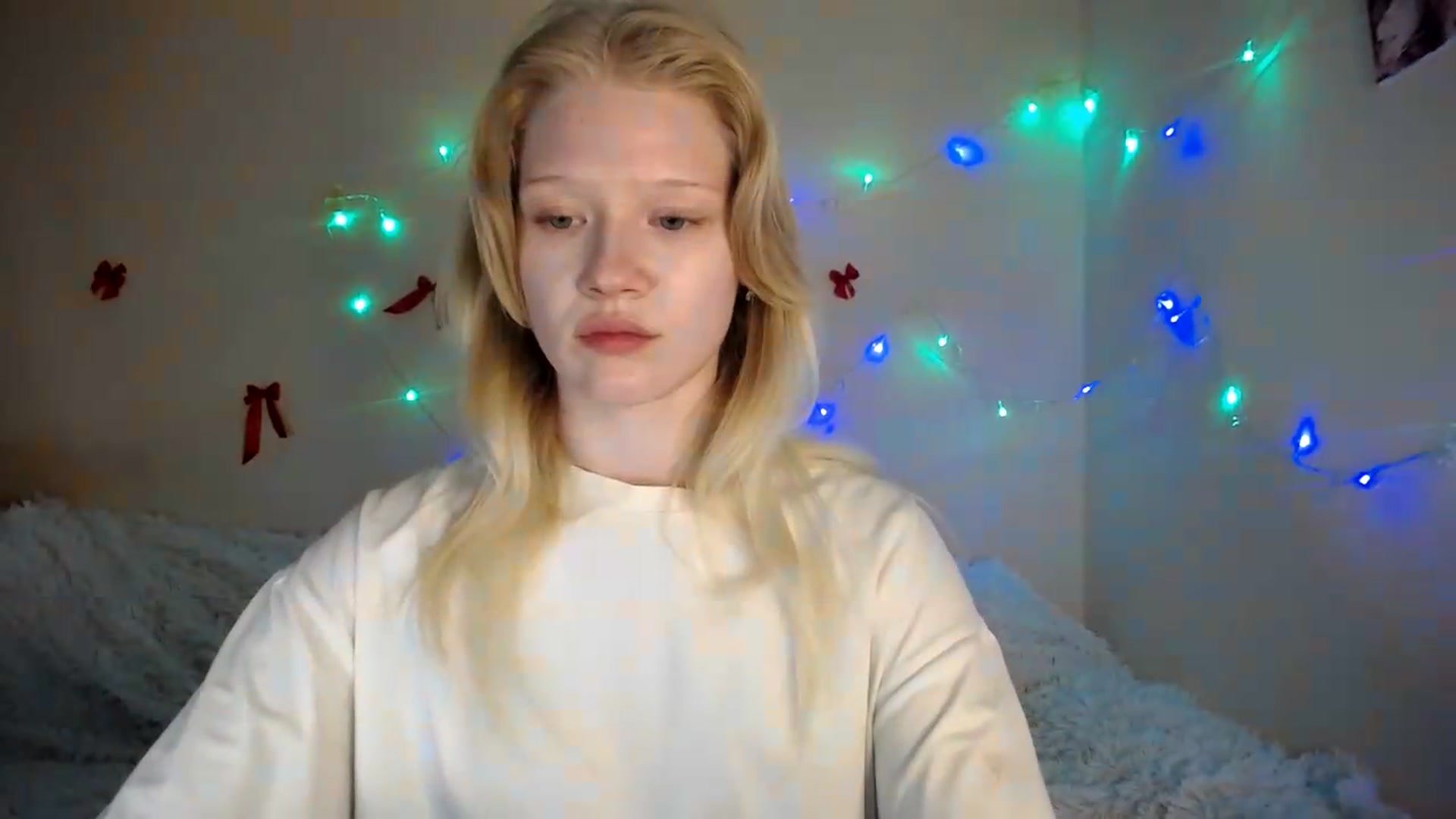 Gallery image thumbnail from Angel_baby's myfreecams stream on, 08/10/2026, 17:22 image 17 of 20