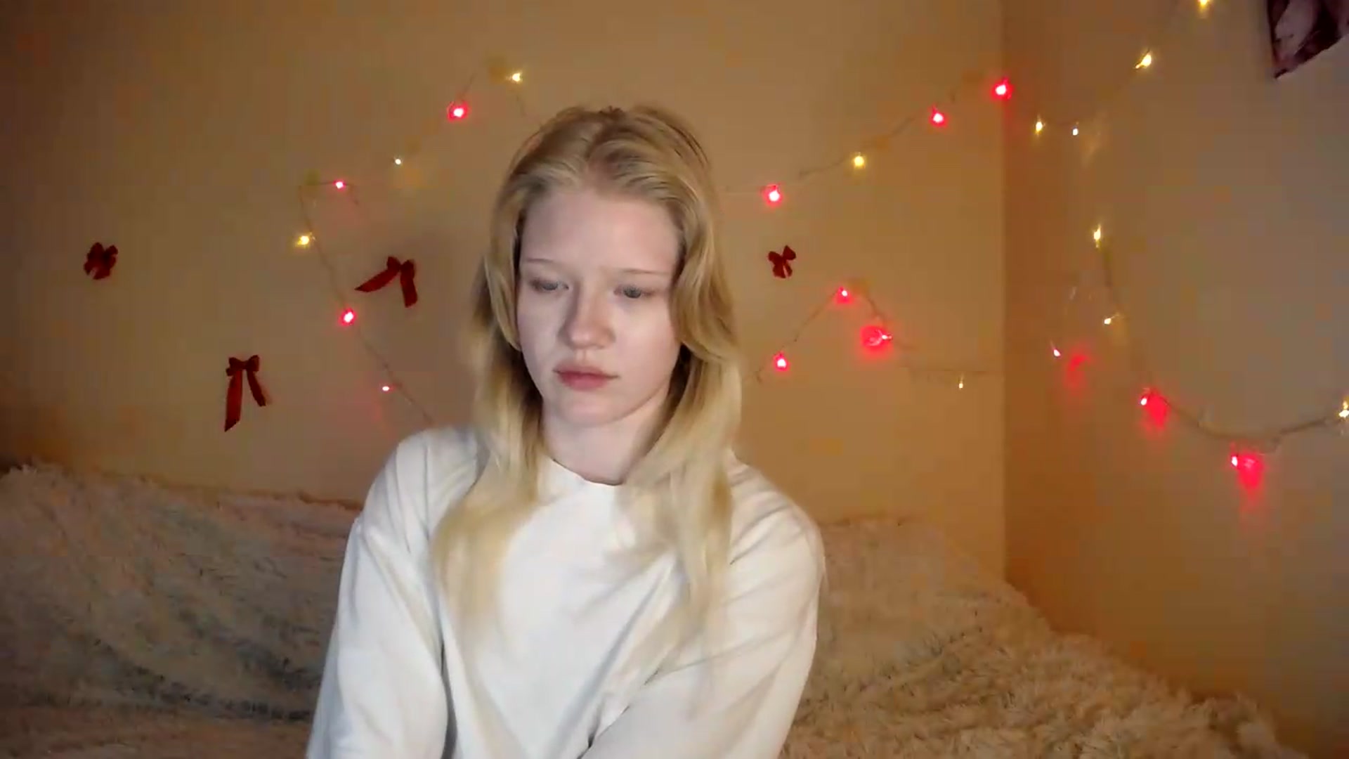 Gallery image thumbnail from Angel_baby's myfreecams stream on, 08/10/2026, 17:22 image 18 of 20