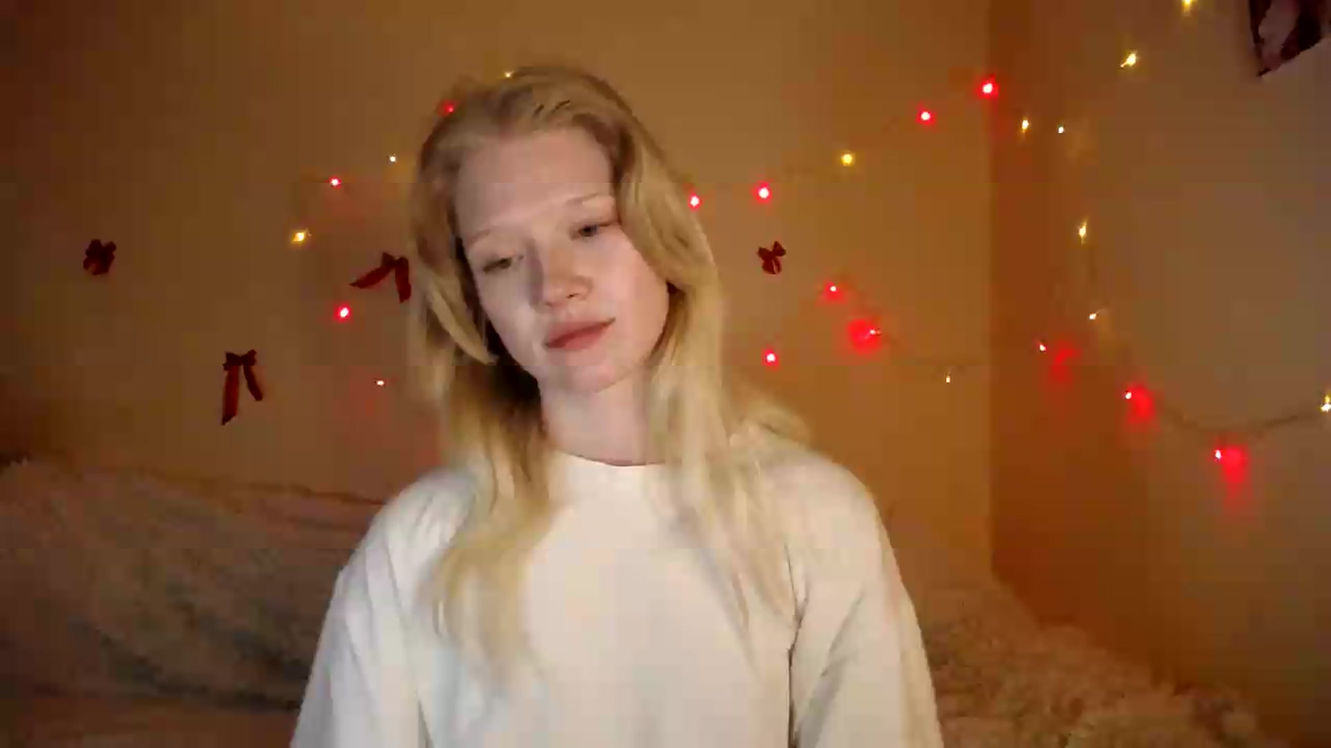 Gallery image thumbnail from Angel_baby's myfreecams stream on, 08/10/2026, 17:22 image 16 of 20