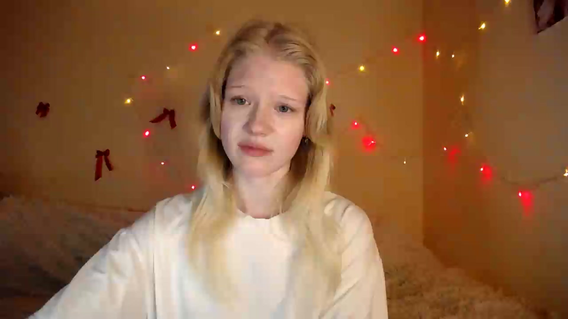 Gallery image thumbnail from Angel_baby's myfreecams stream on, 08/10/2026, 17:22 image 6 of 20