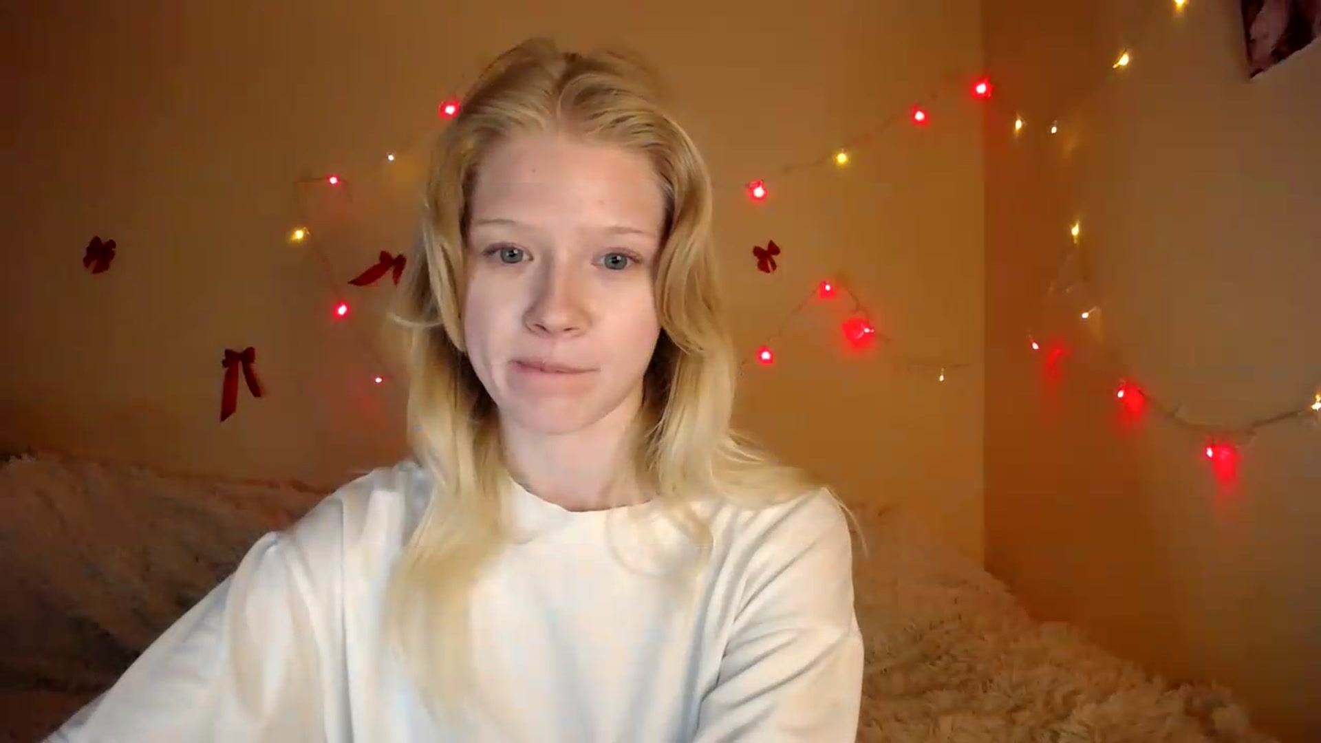 Gallery image thumbnail from Angel_baby's myfreecams stream on, 08/10/2026, 17:22 image 14 of 20