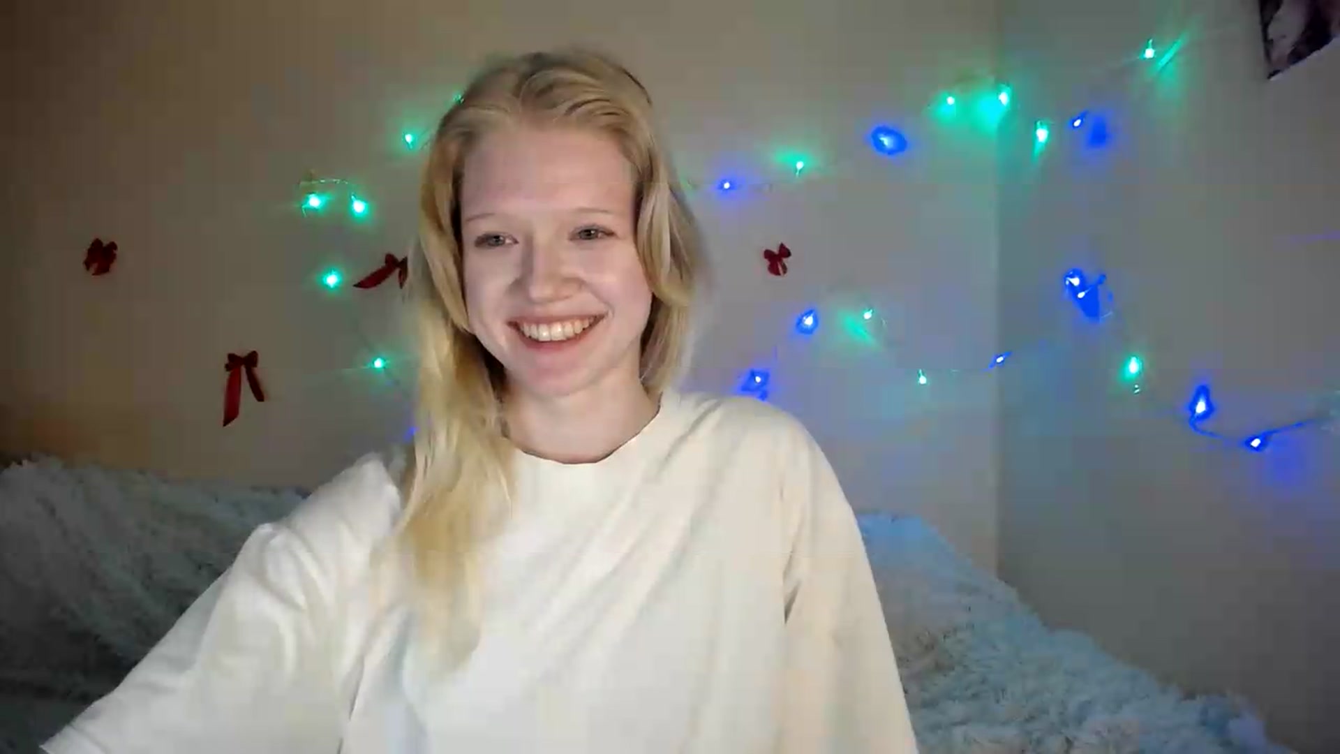 Gallery image thumbnail from Angel_baby's myfreecams stream on, 08/10/2026, 17:54 image 13 of 20