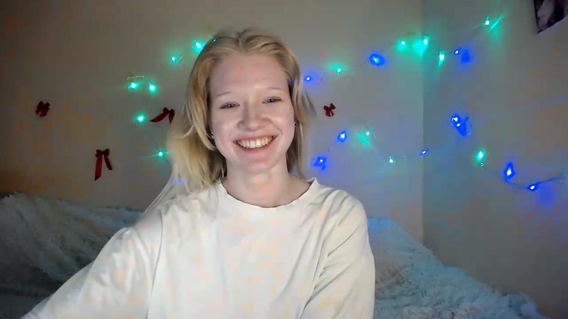Gallery image thumbnail from Angel_baby's myfreecams stream on, 08/10/2026, 17:54 image 19 of 20